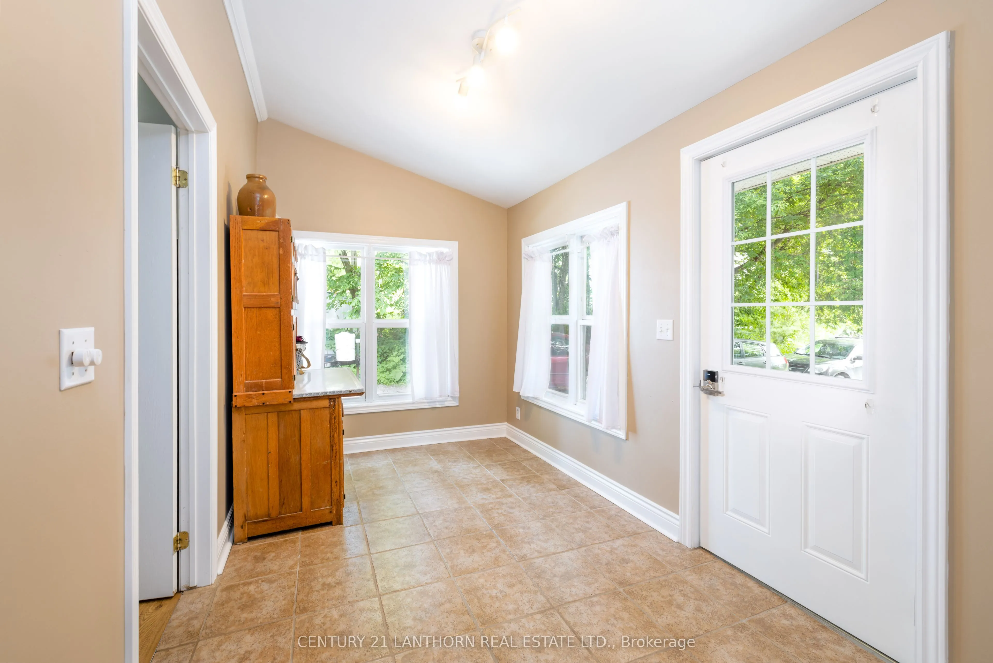 114 Bullis Road