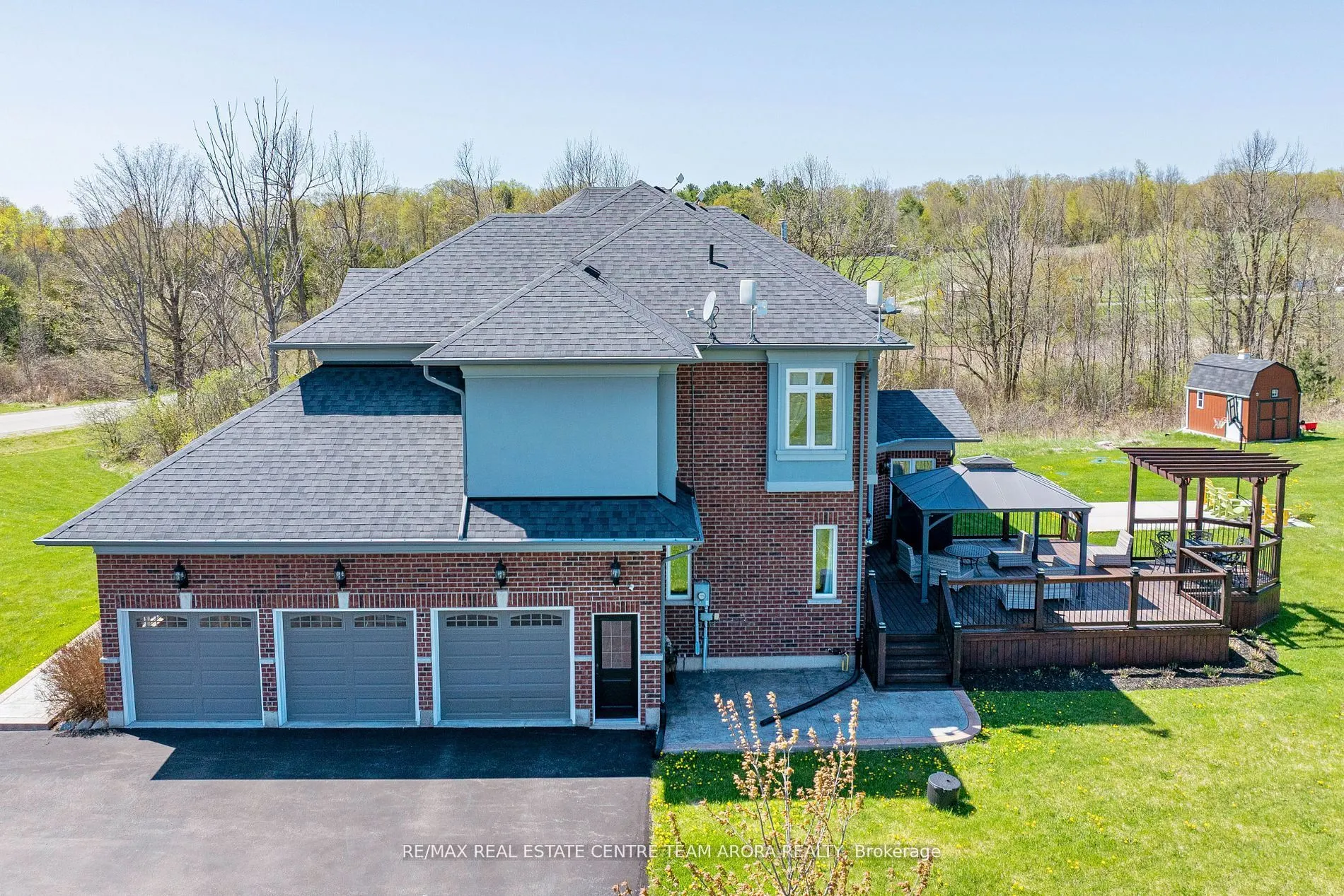 100 Chesswood Trail