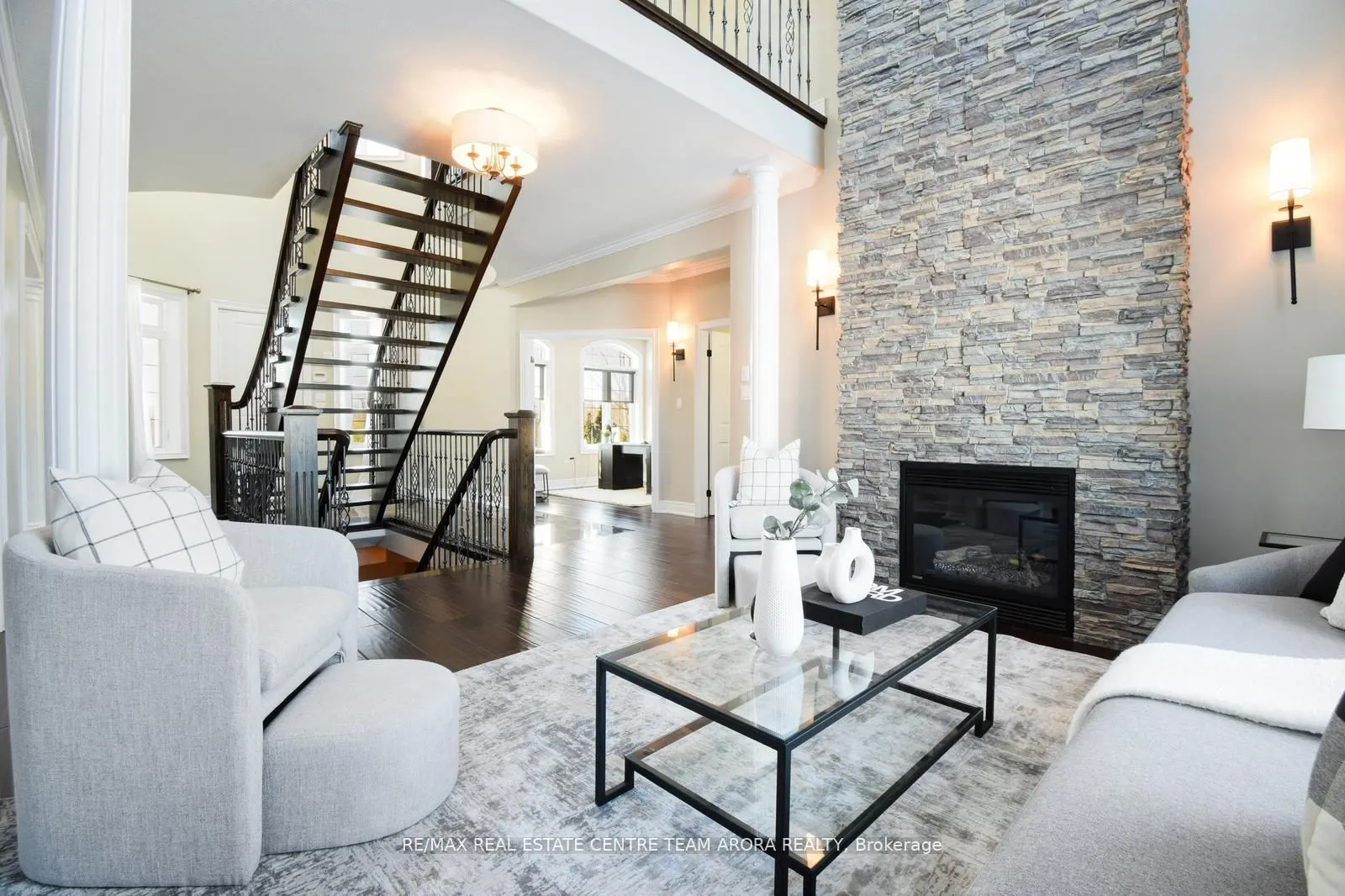100 Chesswood Trail