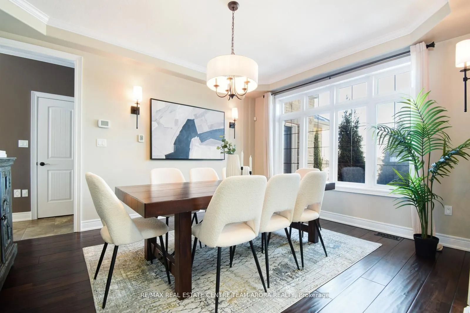 100 Chesswood Trail