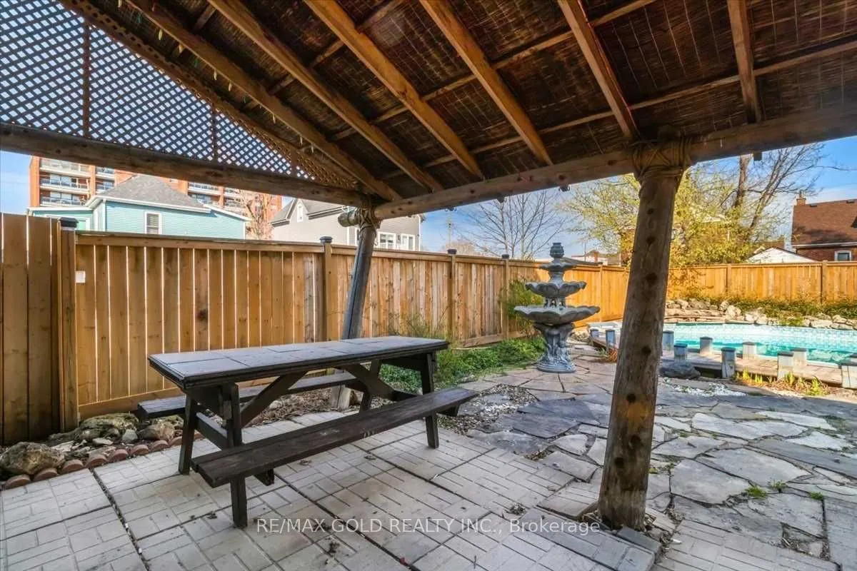 3 Wardrope Avenue