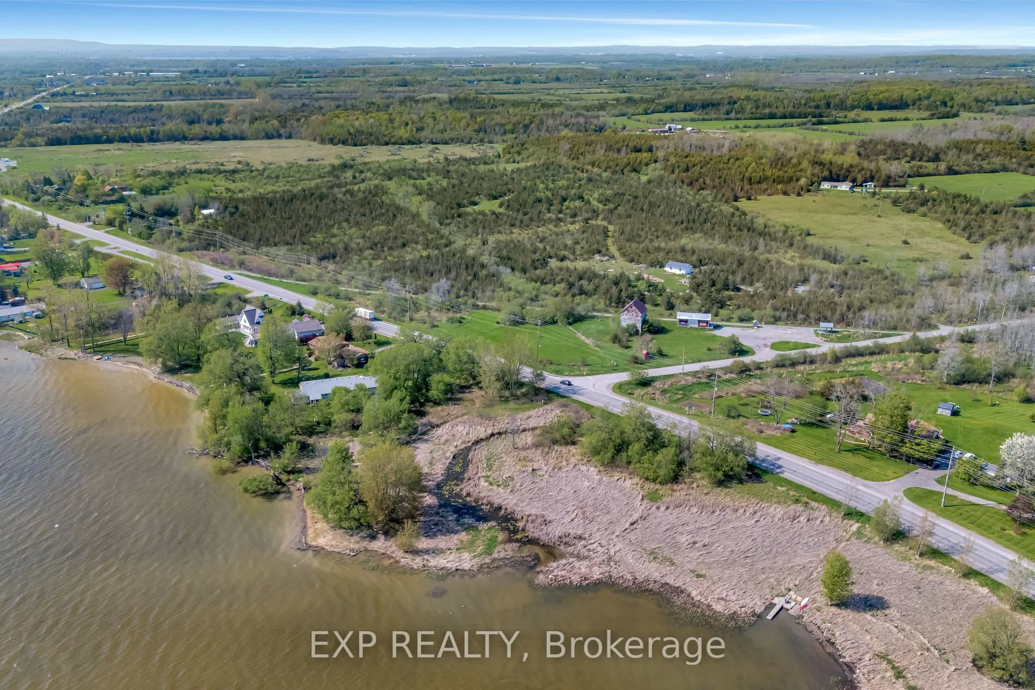 00 Loyalist Parkway