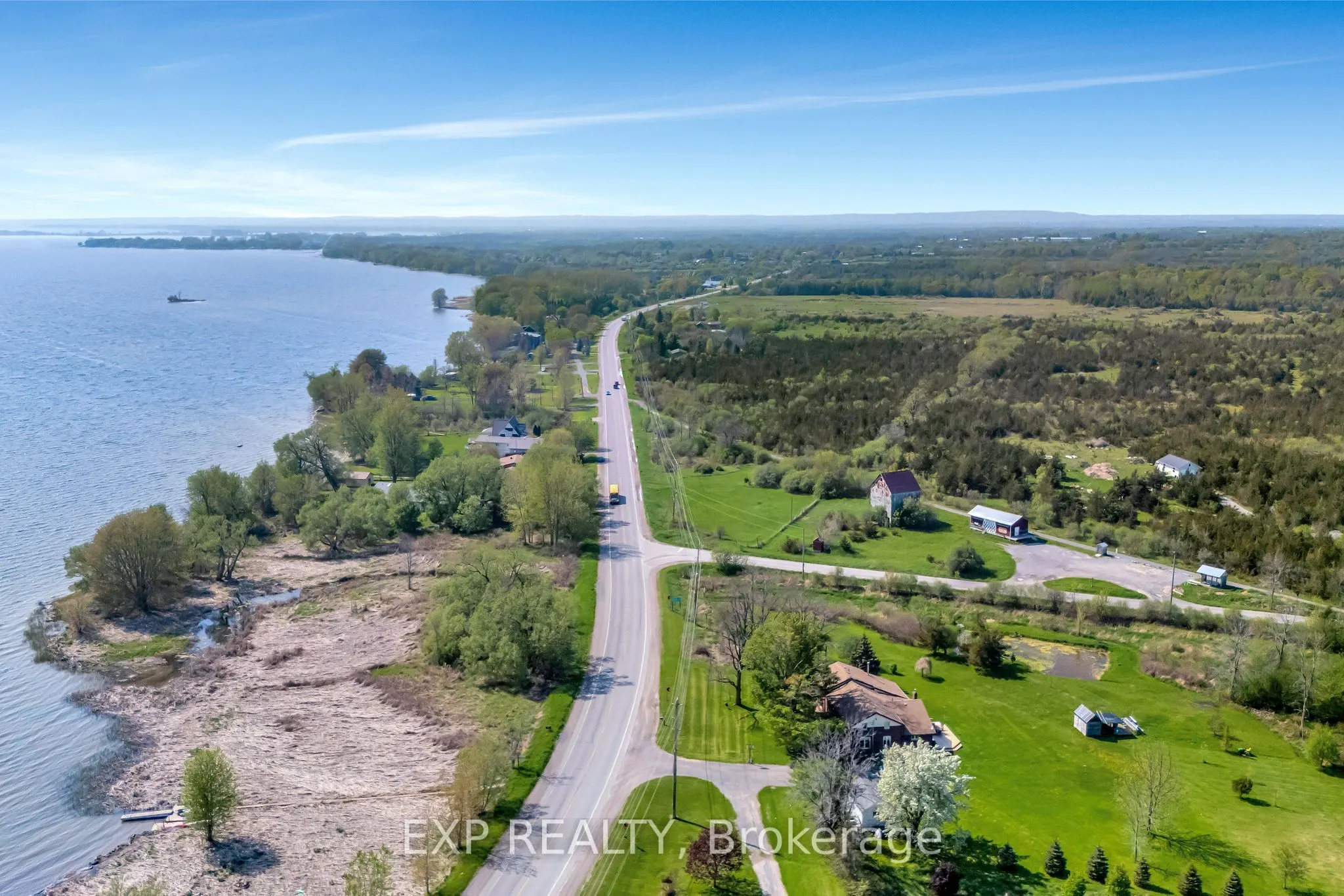 00 Loyalist Parkway
