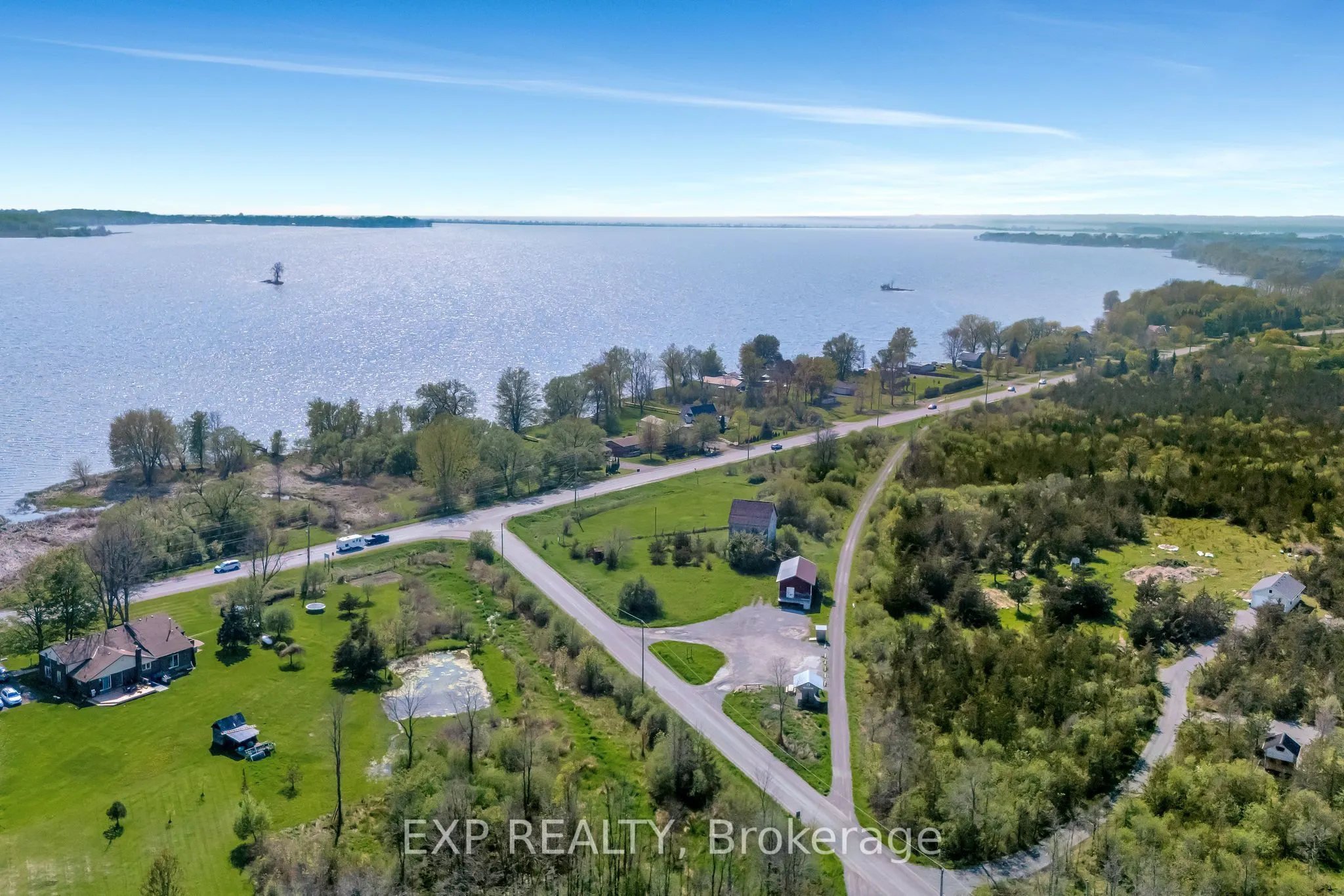 00 Loyalist Parkway