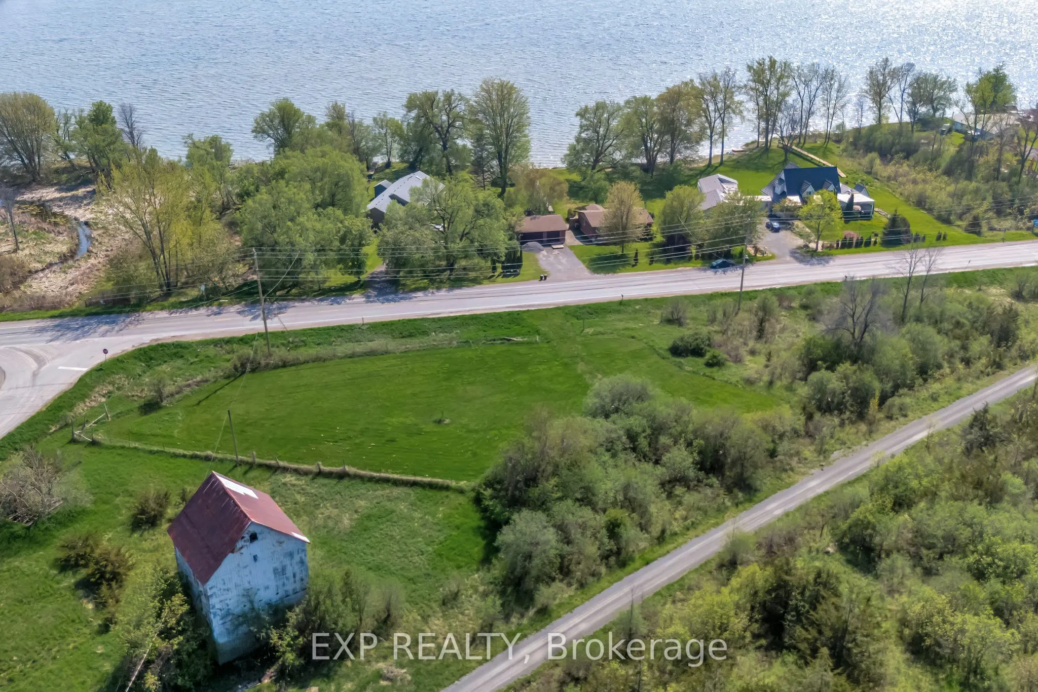 00 Loyalist Parkway