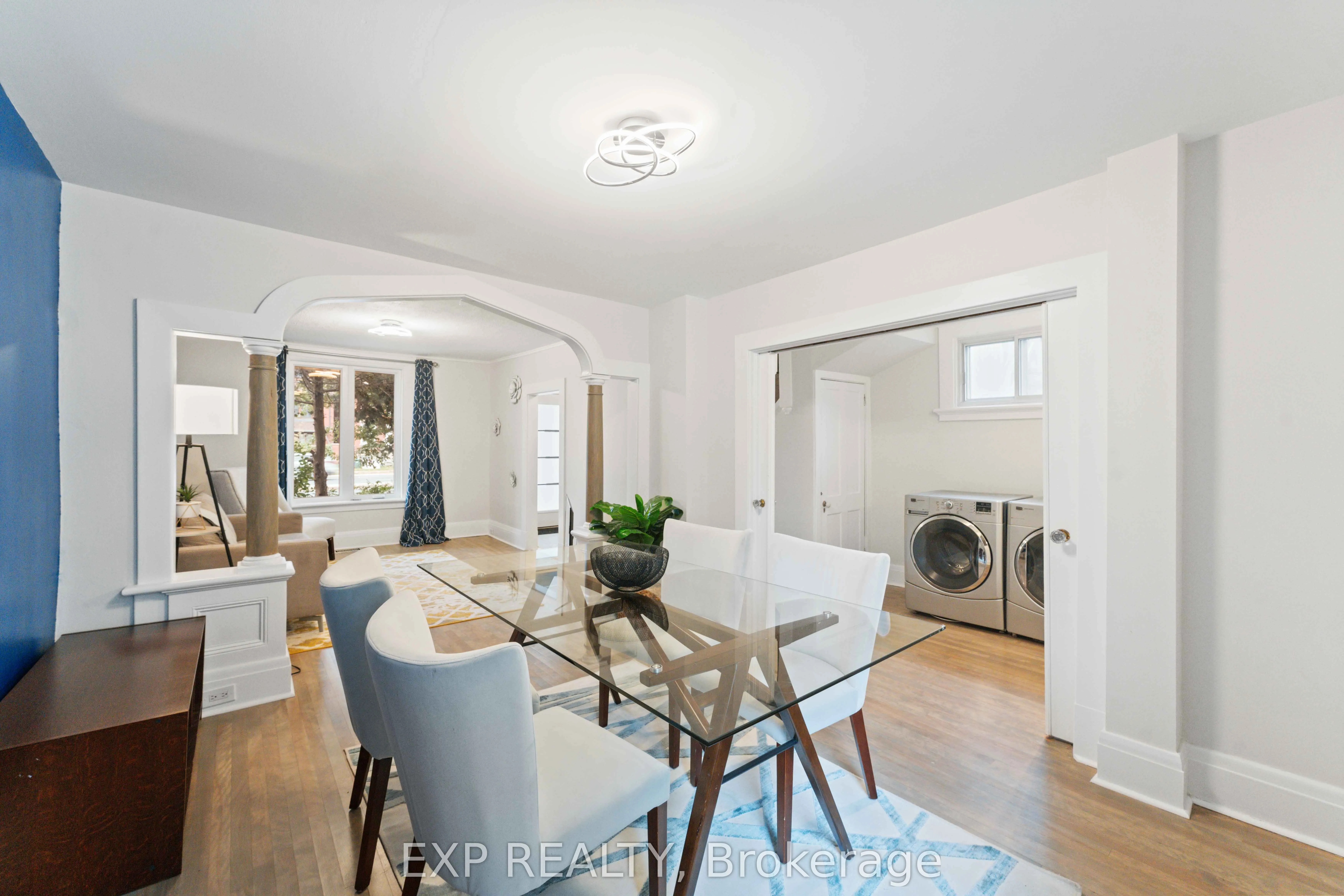 162 KING EDWARD Avenue