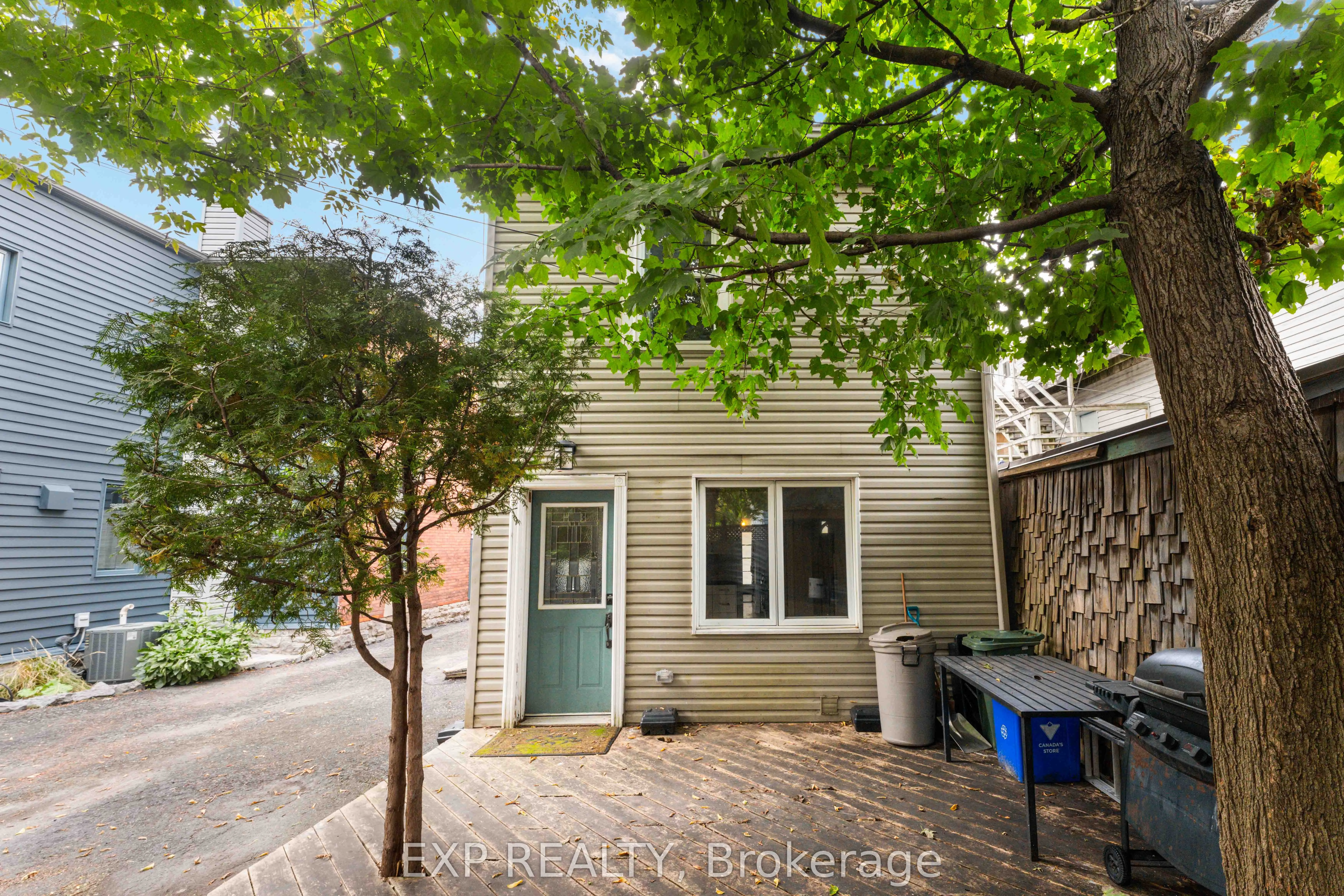 162 KING EDWARD Avenue