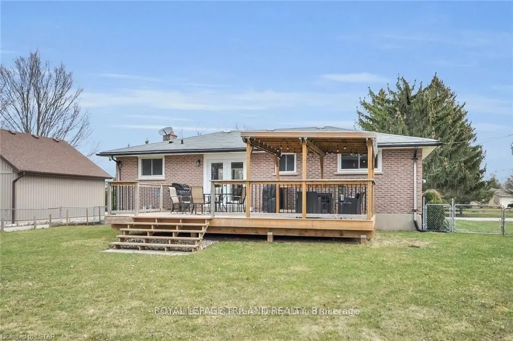 104 Simcoe Crescent