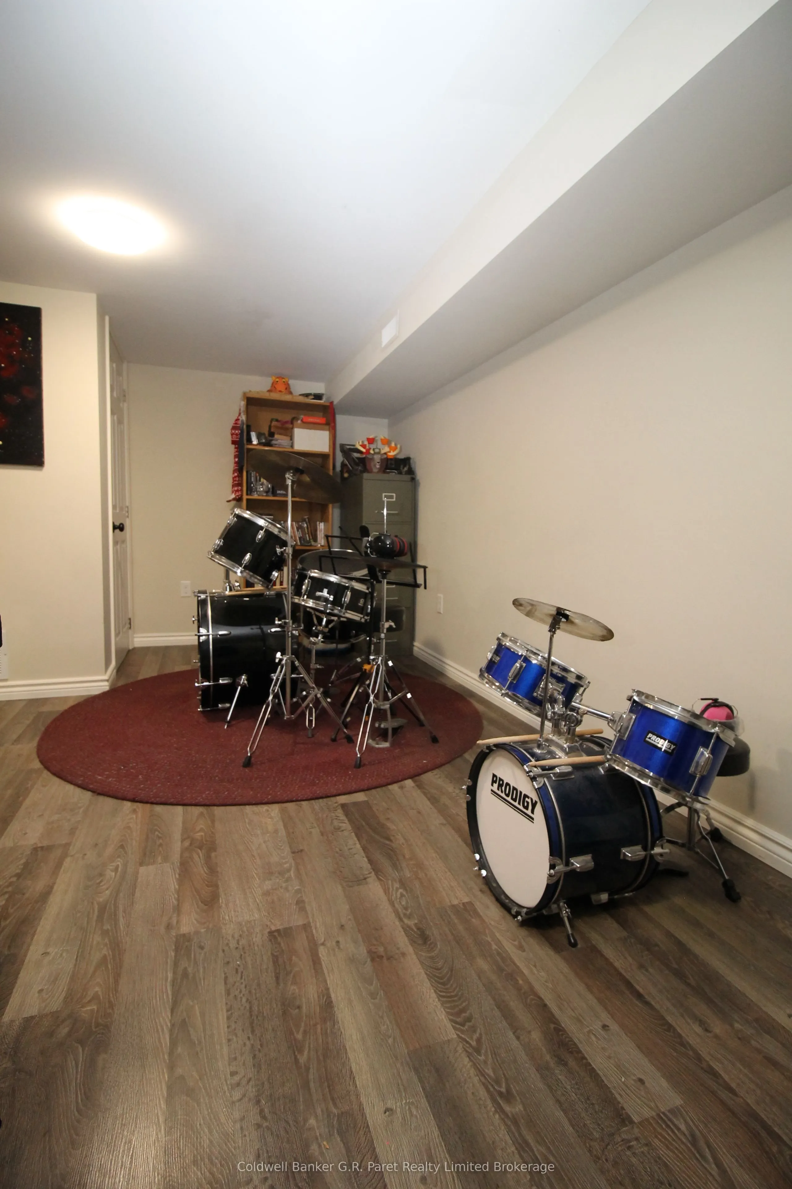 104 Simcoe Crescent