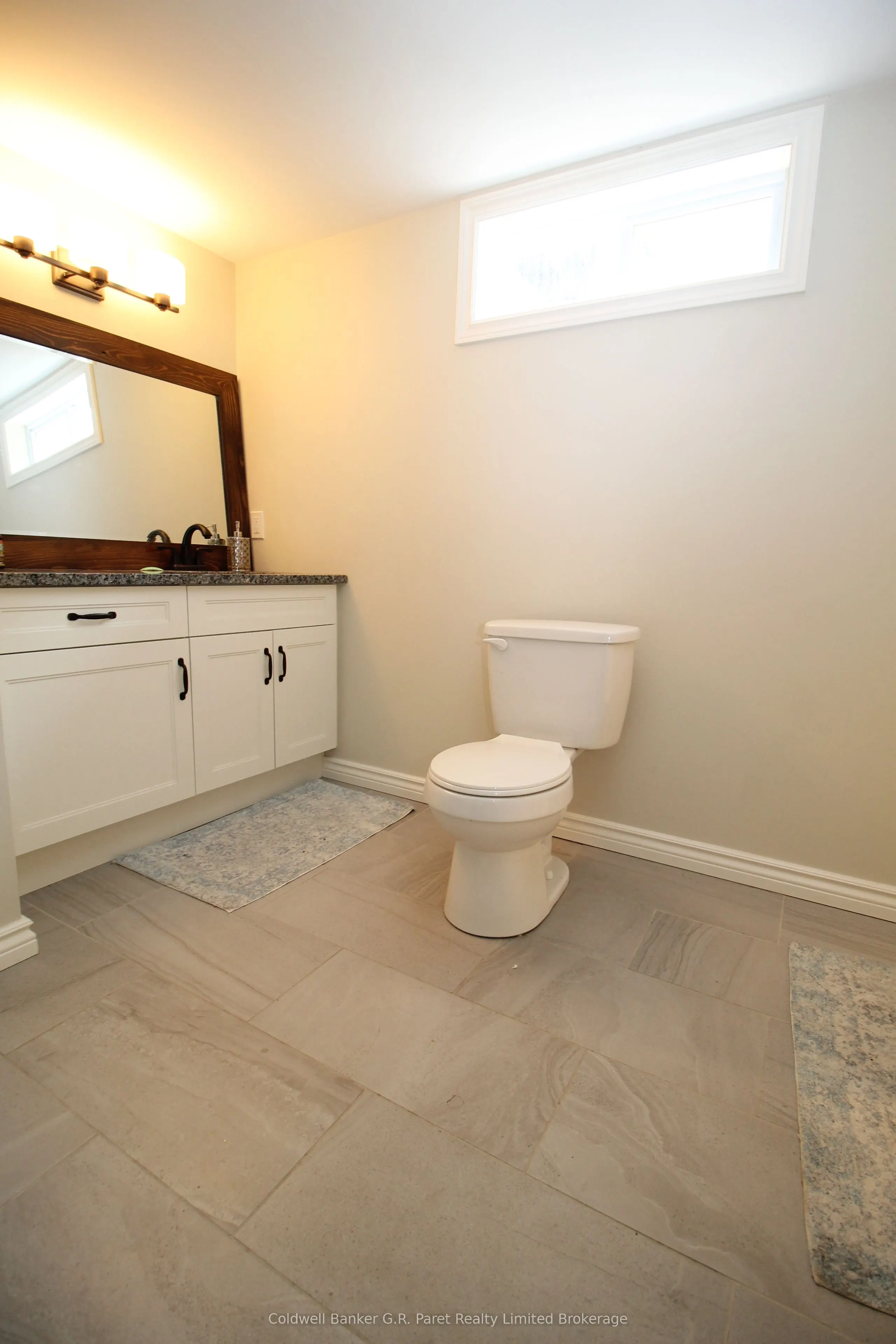 104 Simcoe Crescent