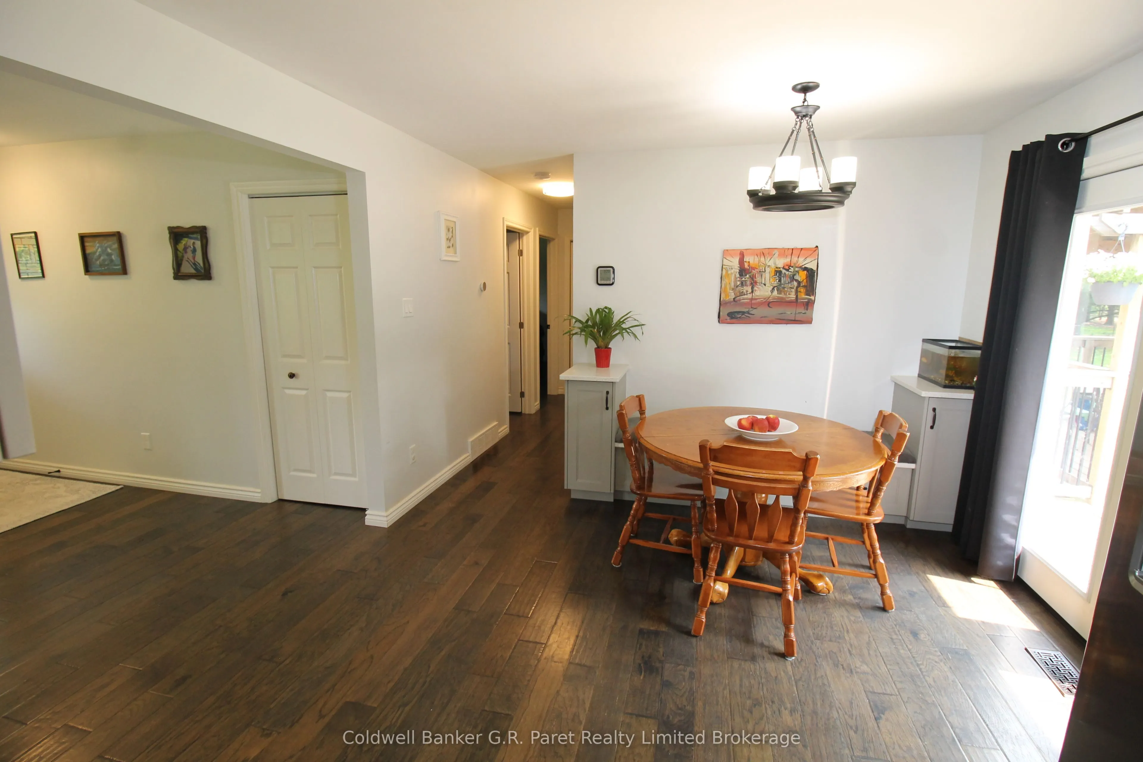 104 Simcoe Crescent