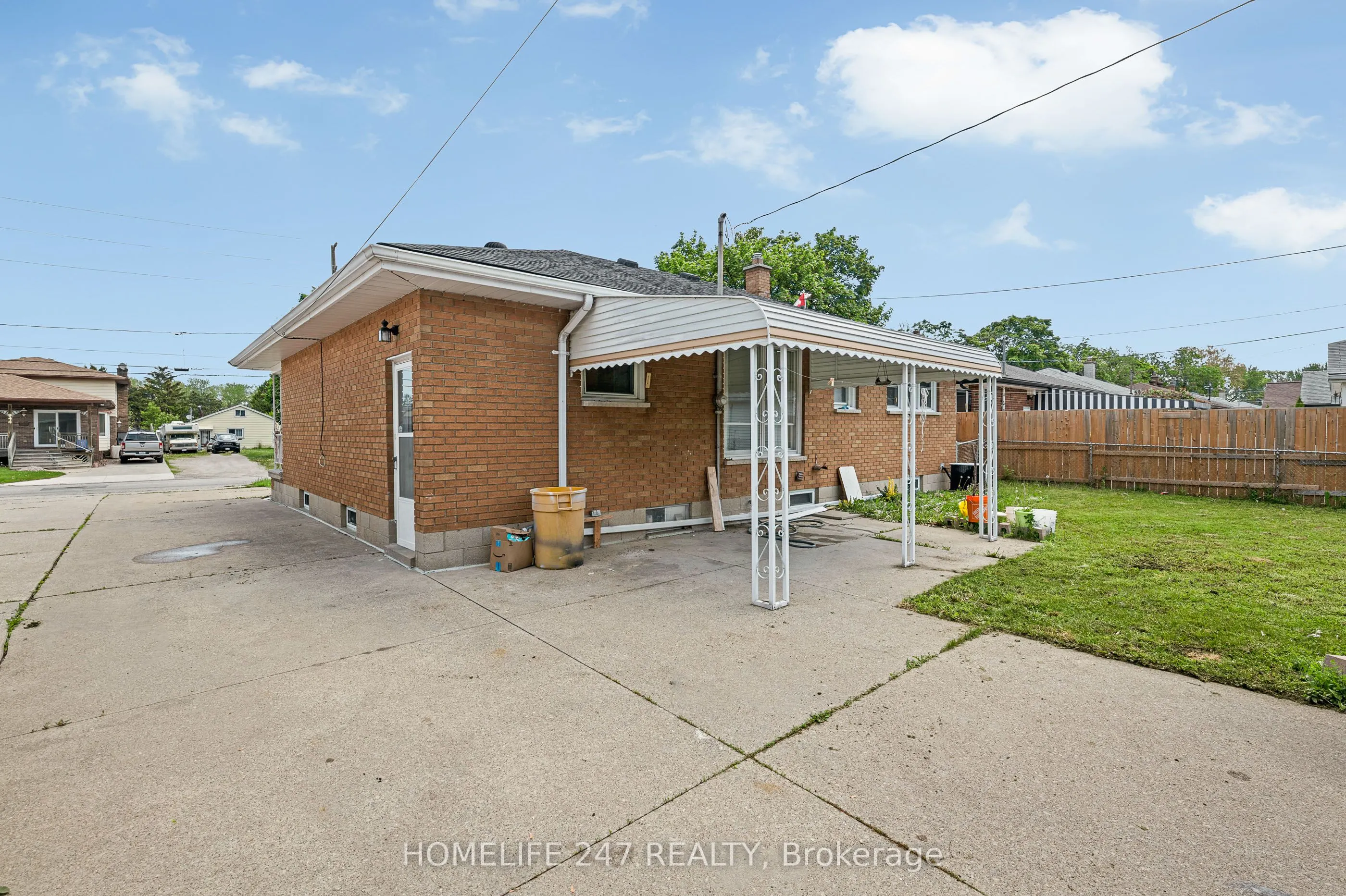 951 Riverdale Avenue