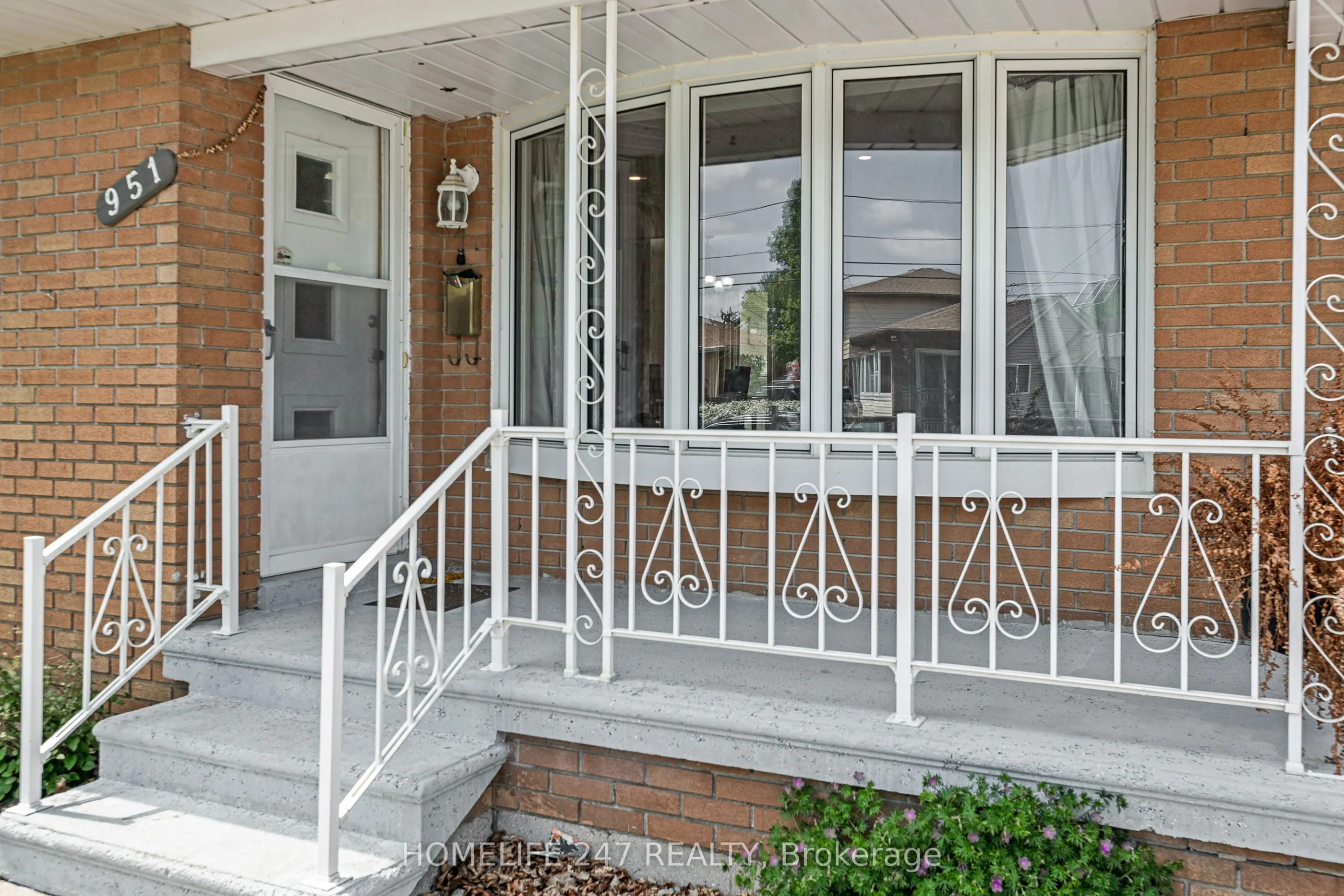 951 Riverdale Avenue