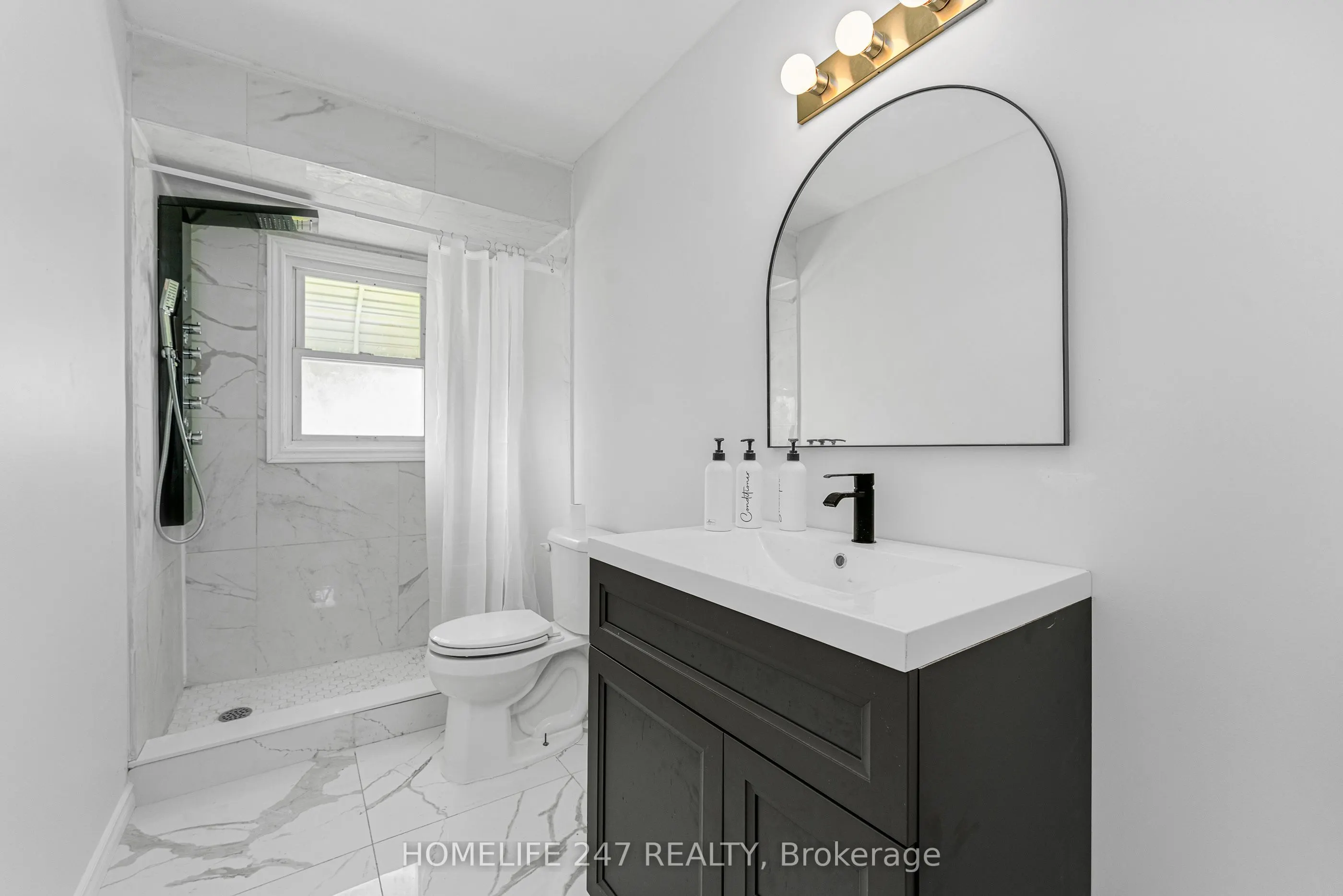 951 Riverdale Avenue