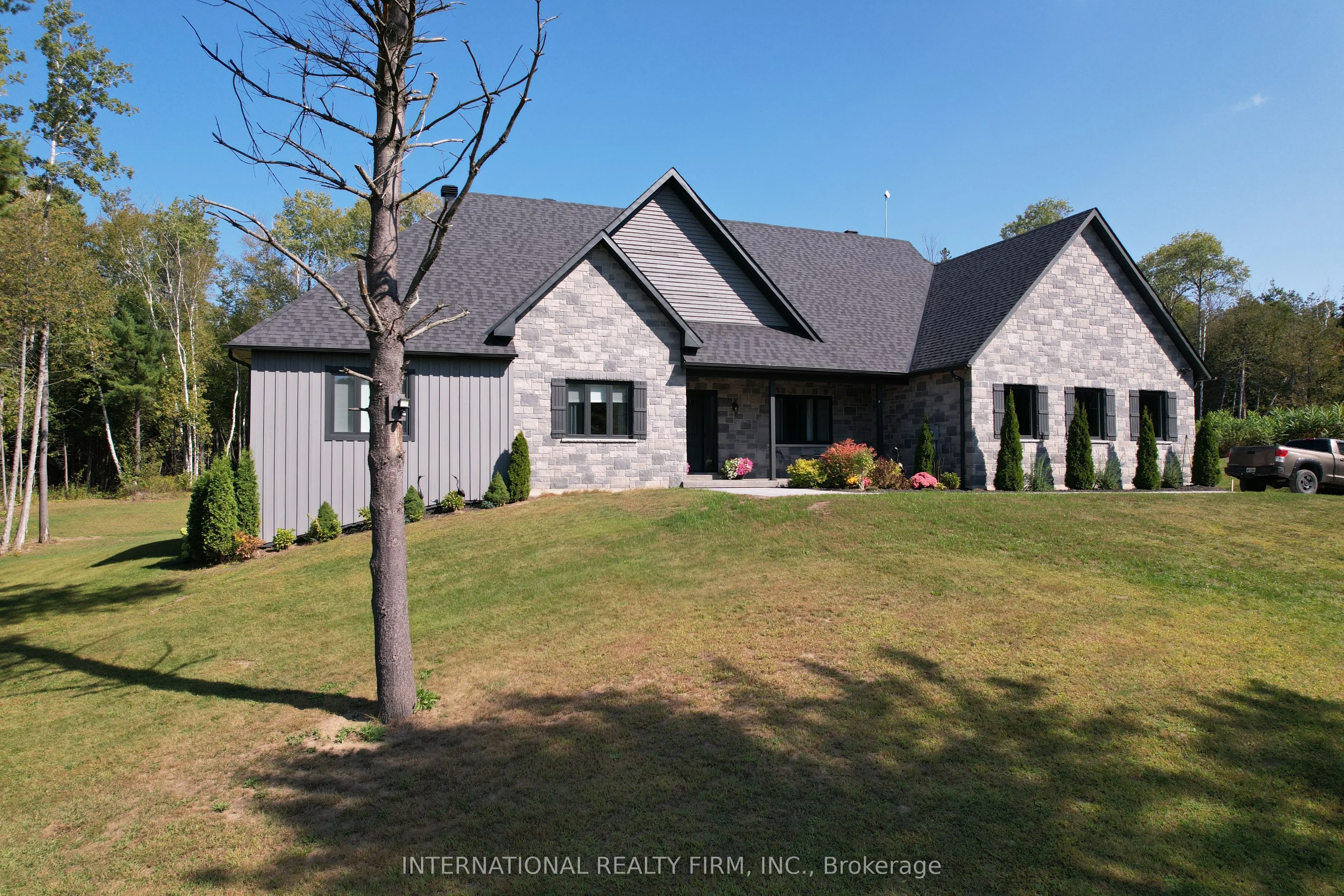 7085 County Rd 65