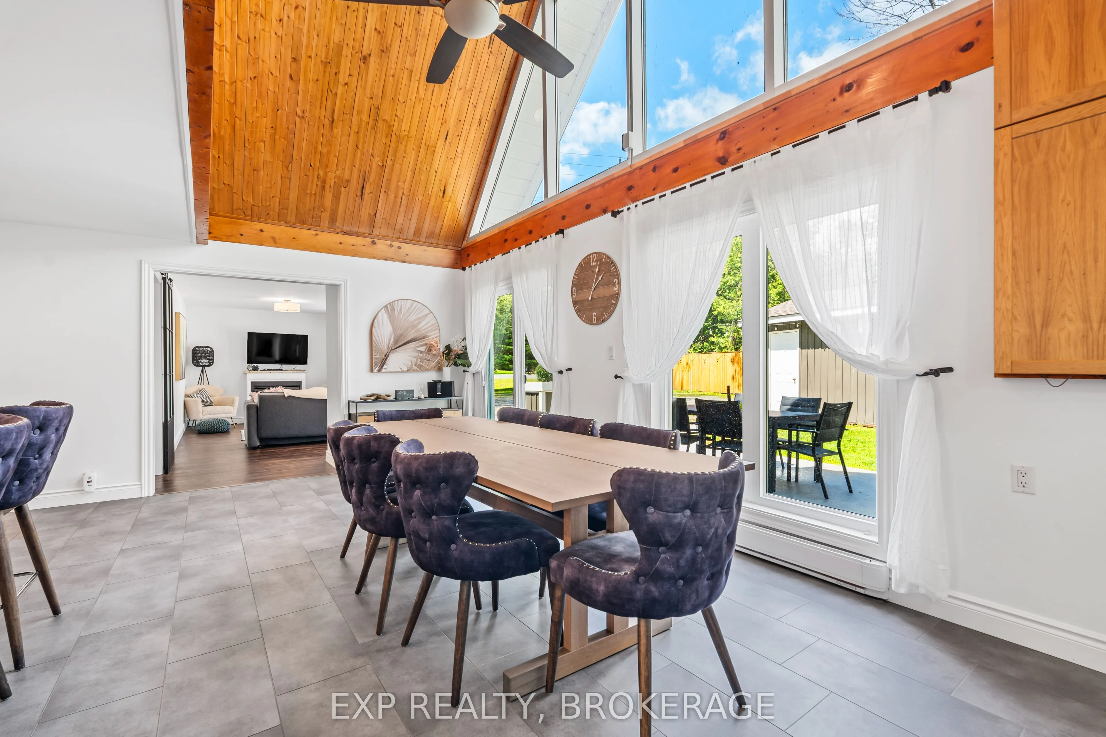 8546 COUNTY 2 Road