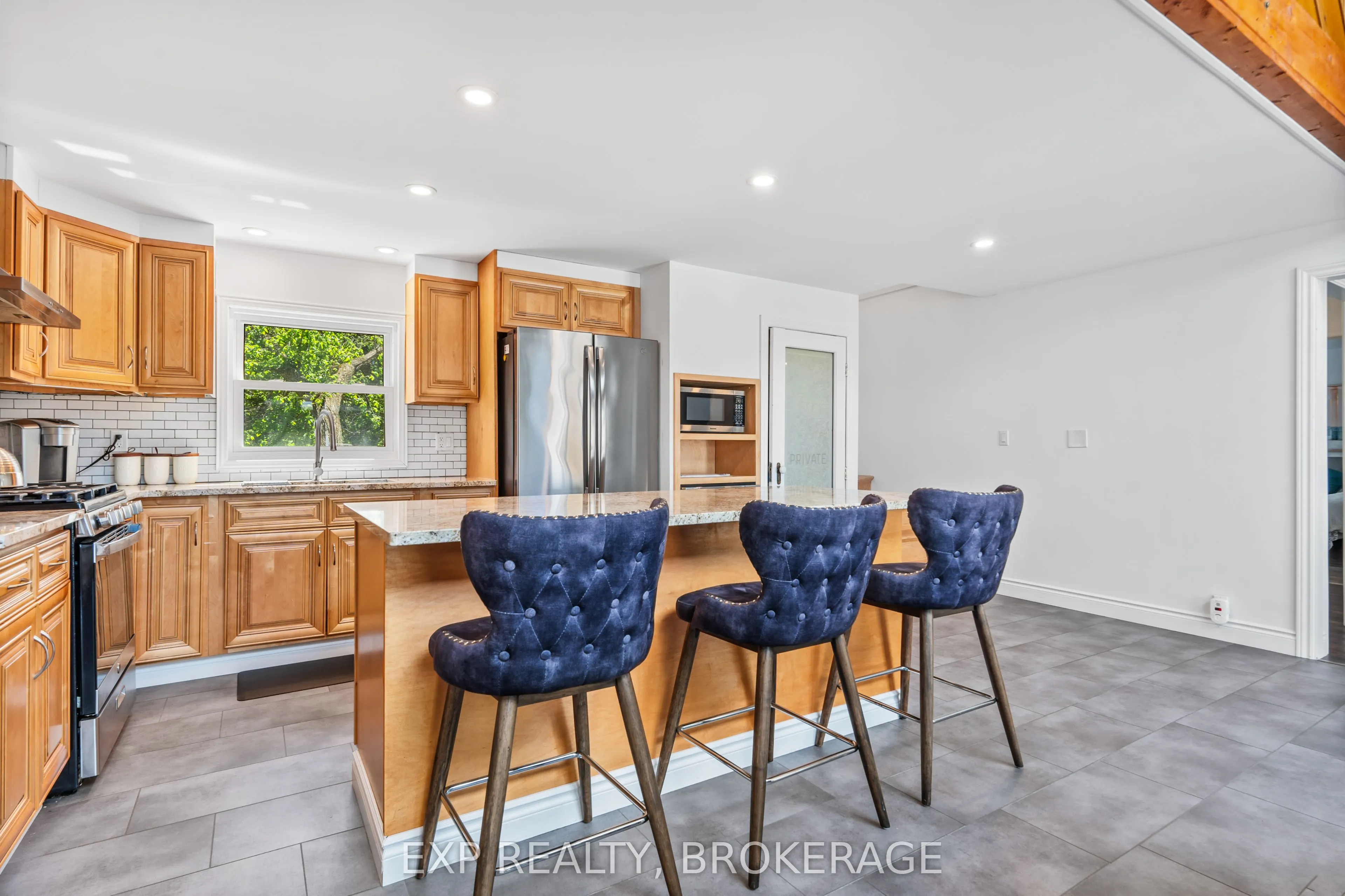 8546 COUNTY 2 Road
