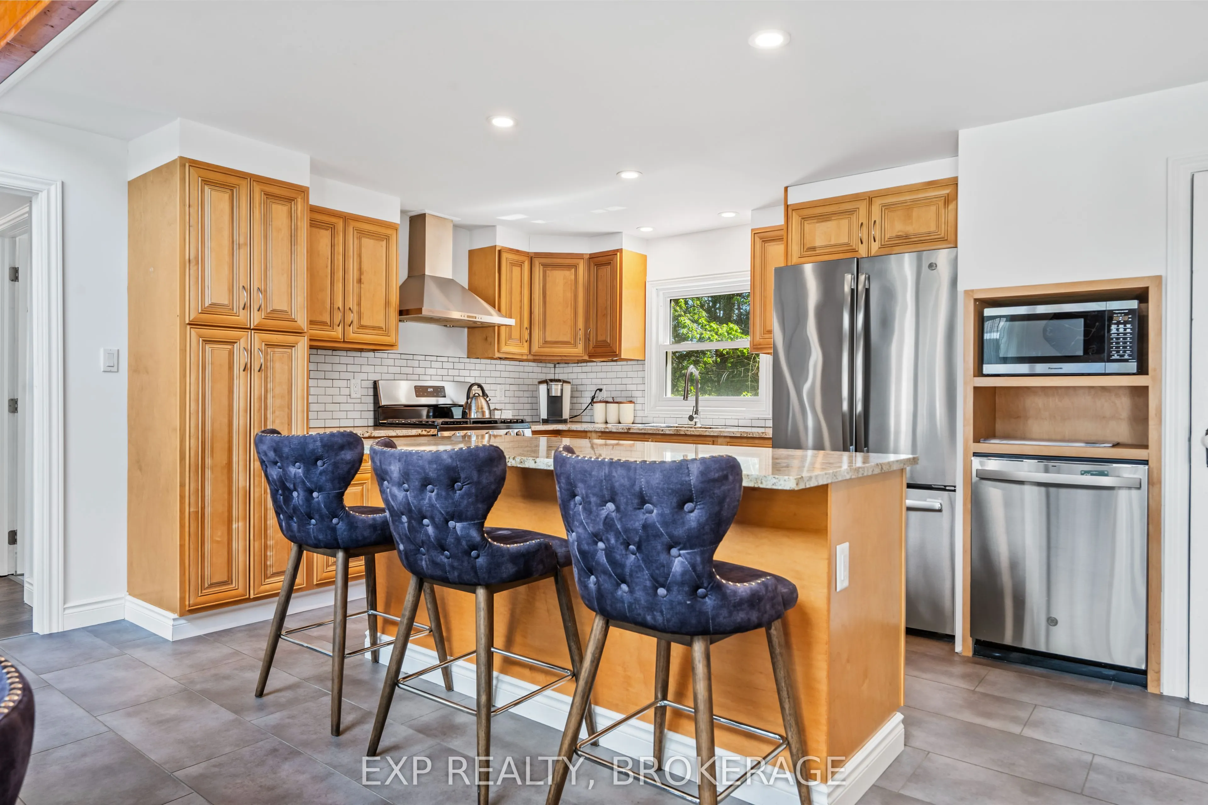8546 COUNTY 2 Road