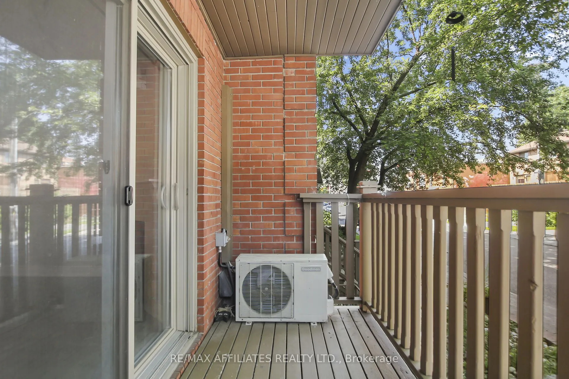 160 Bruyere Street, ##1