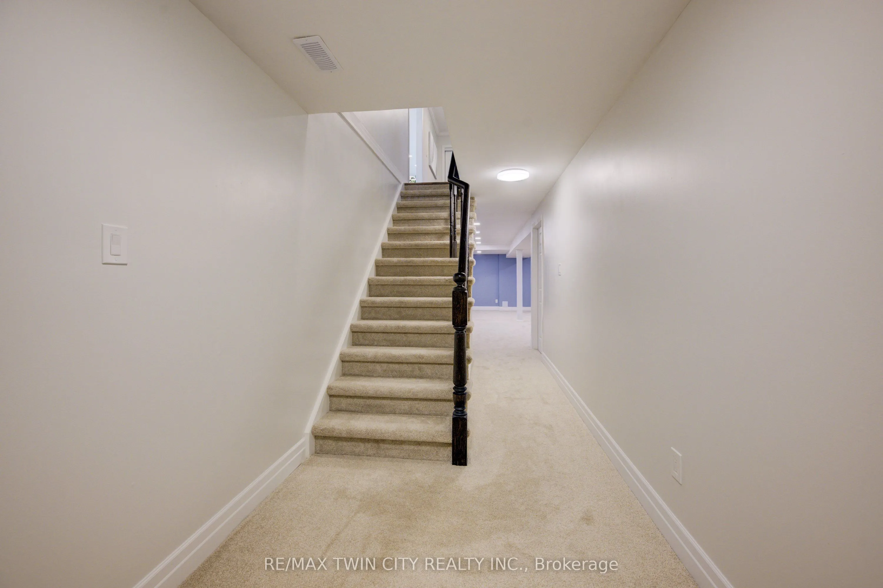 439 Northlake Drive