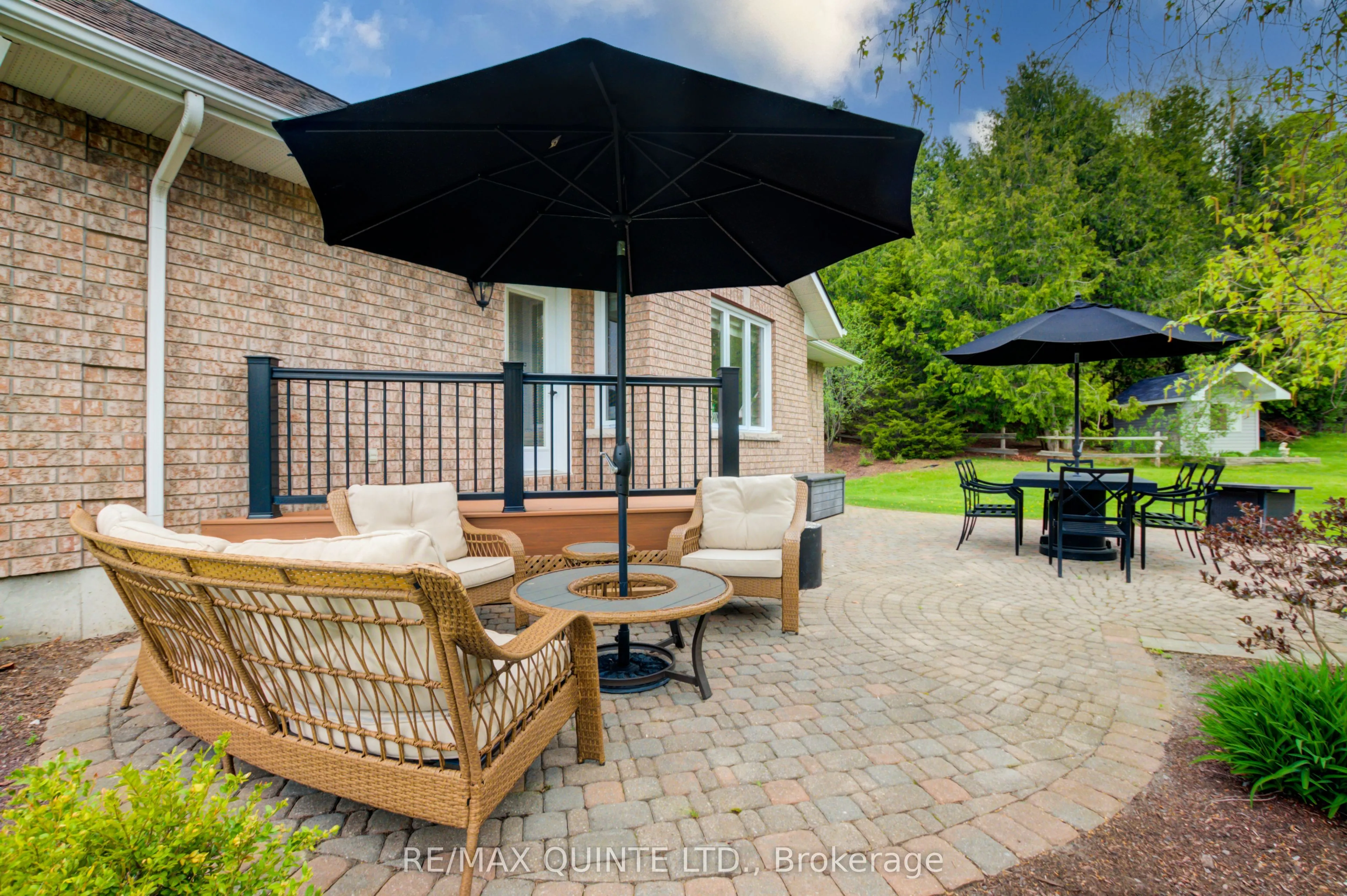 38 Oakridge Drive
