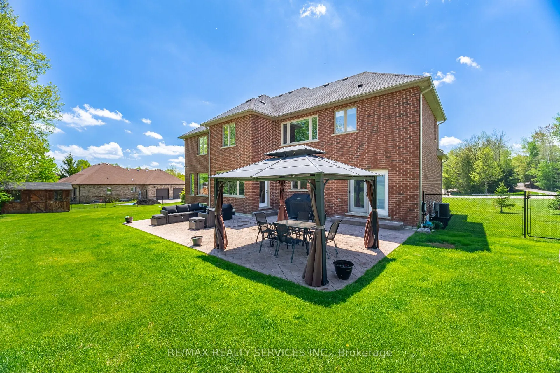 24 Brookhaven Crescent