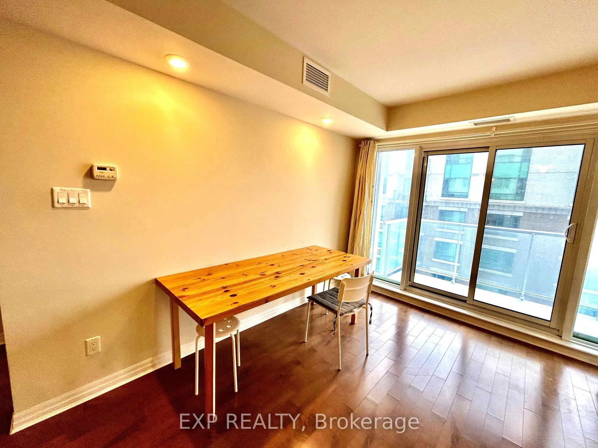 195 Besserer Street, #1104