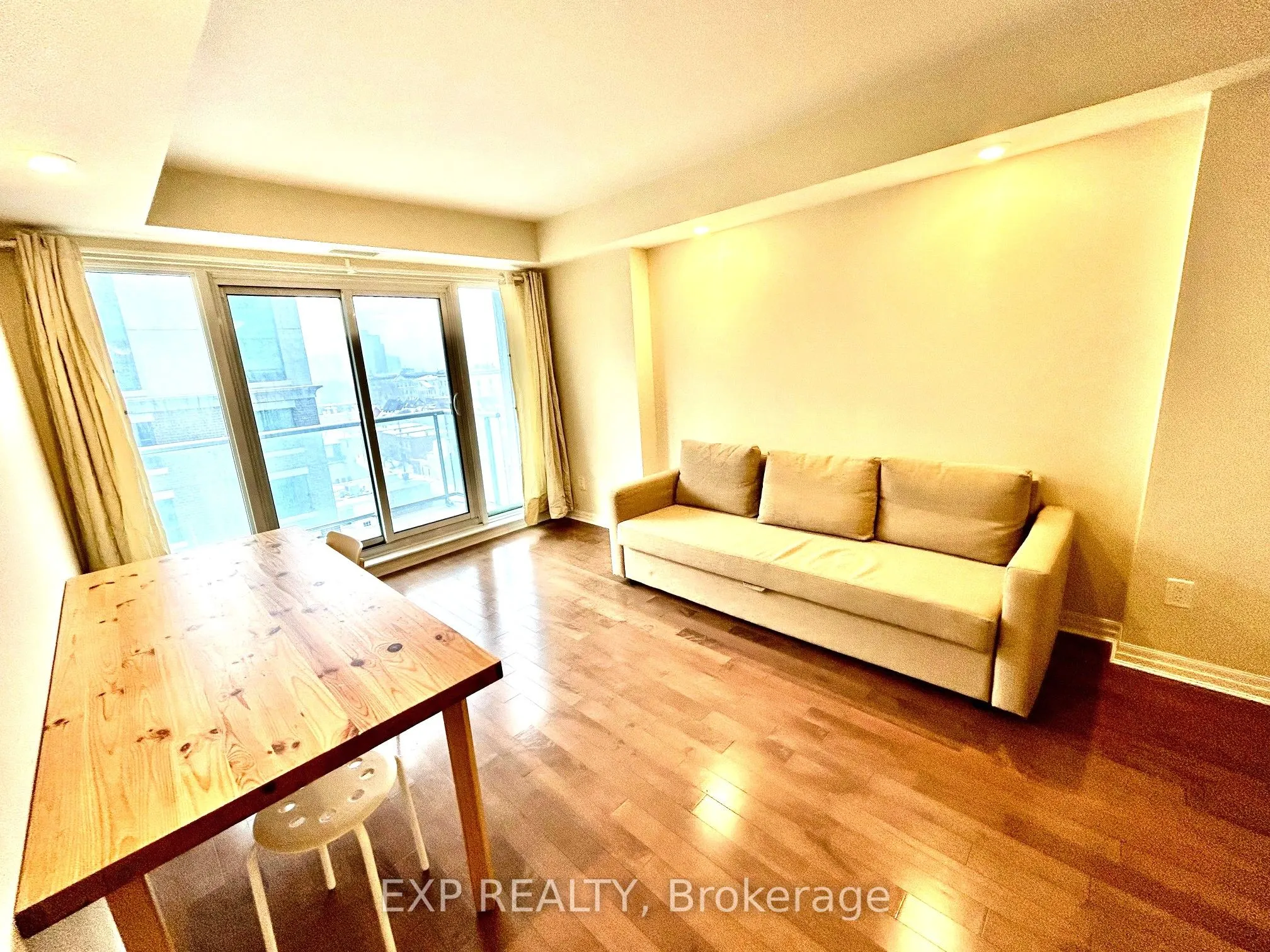 195 Besserer Street, #1104