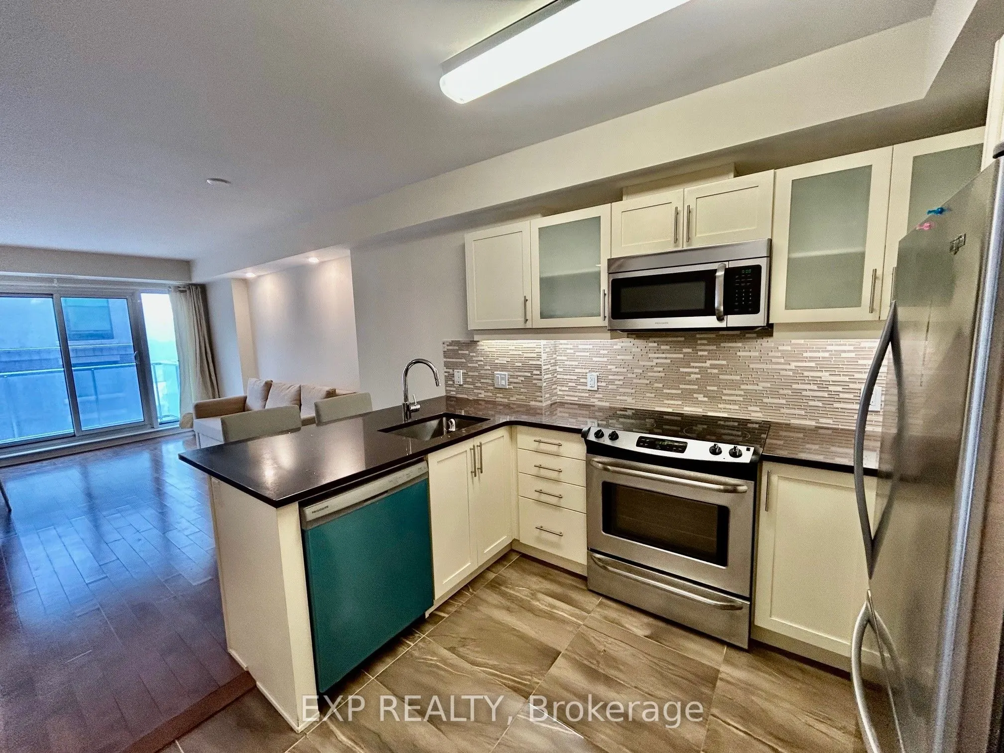 195 Besserer Street, #1104