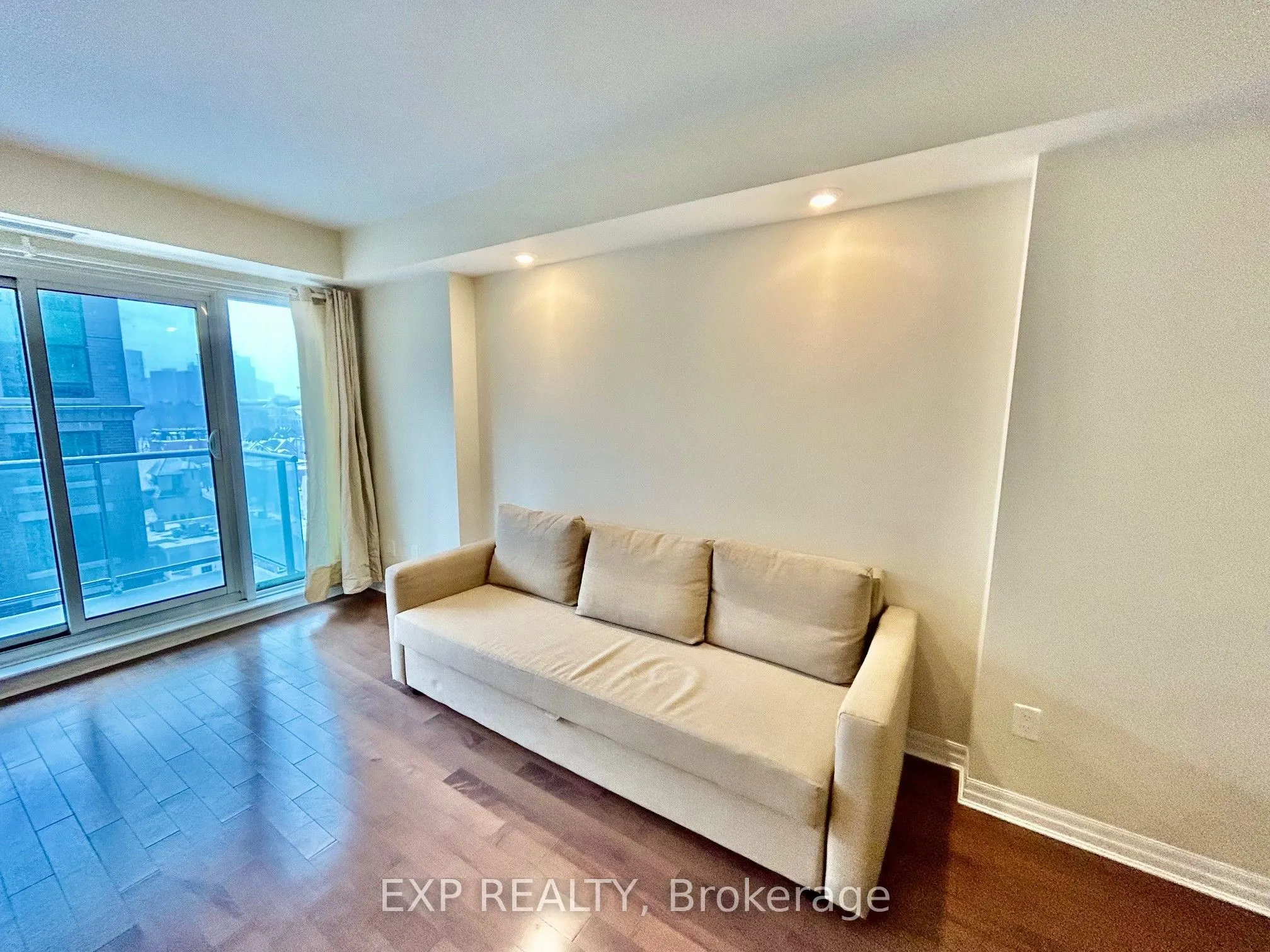 195 Besserer Street, #1104