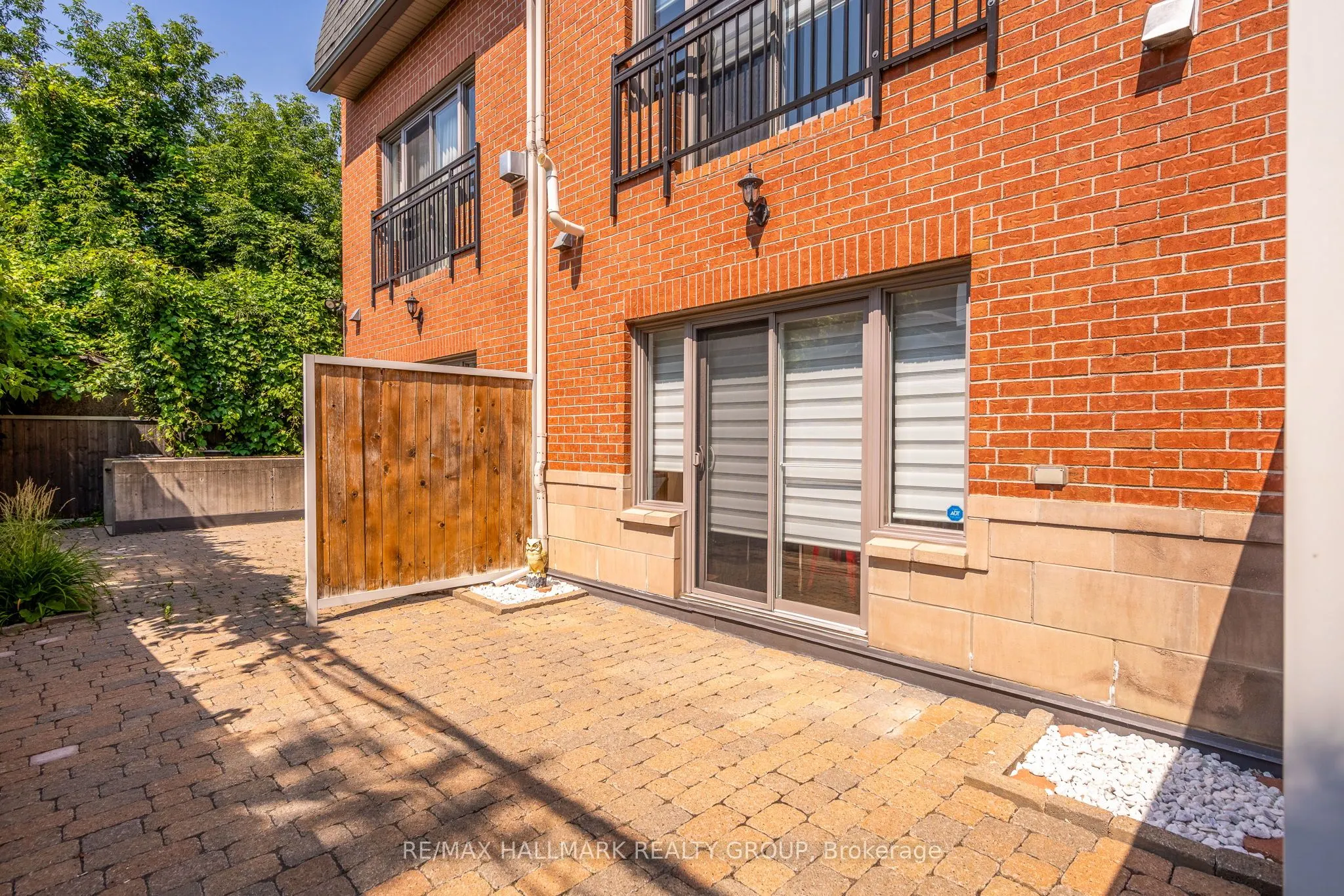 124 Guigues Avenue, #D124