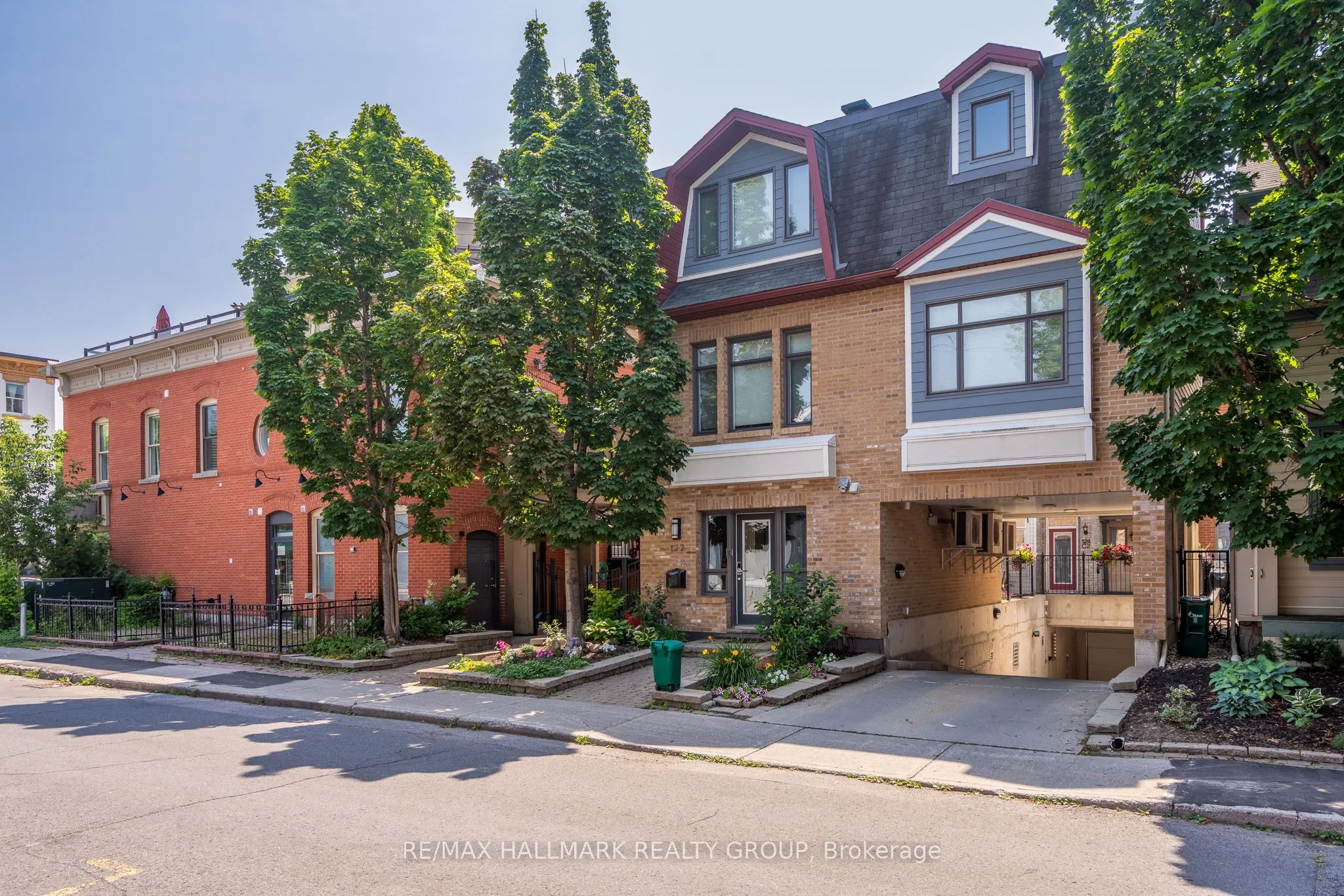 124 Guigues Avenue, #D124