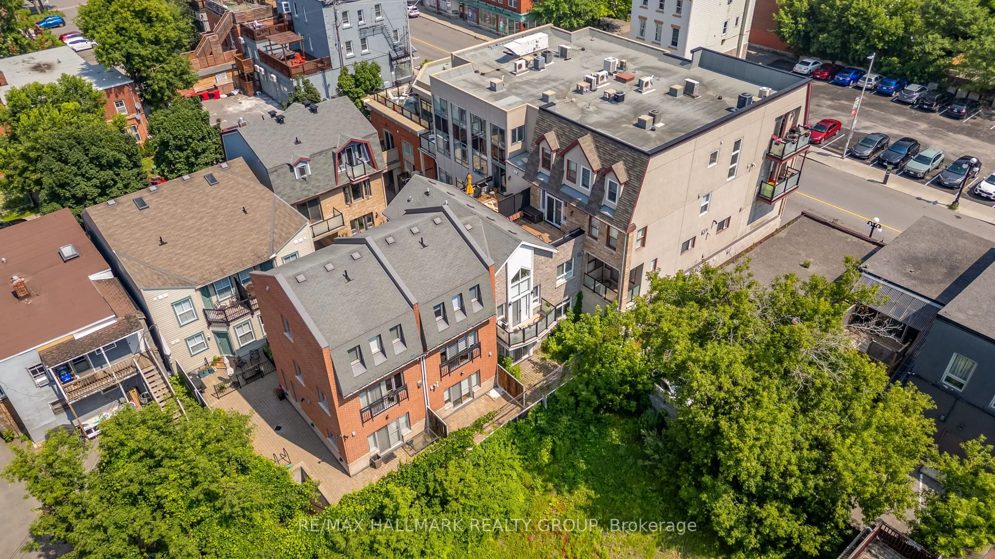 124 Guigues Avenue, #D124