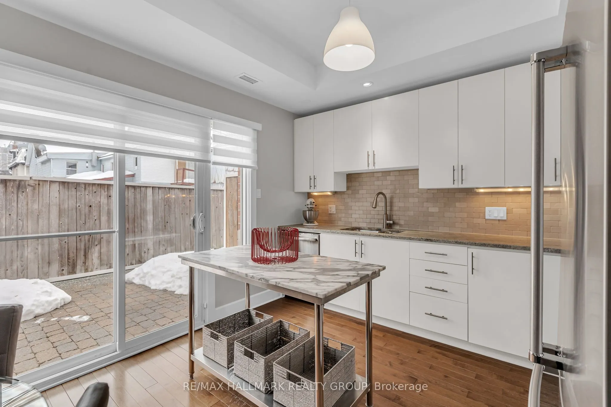124 Guigues Avenue, #D124