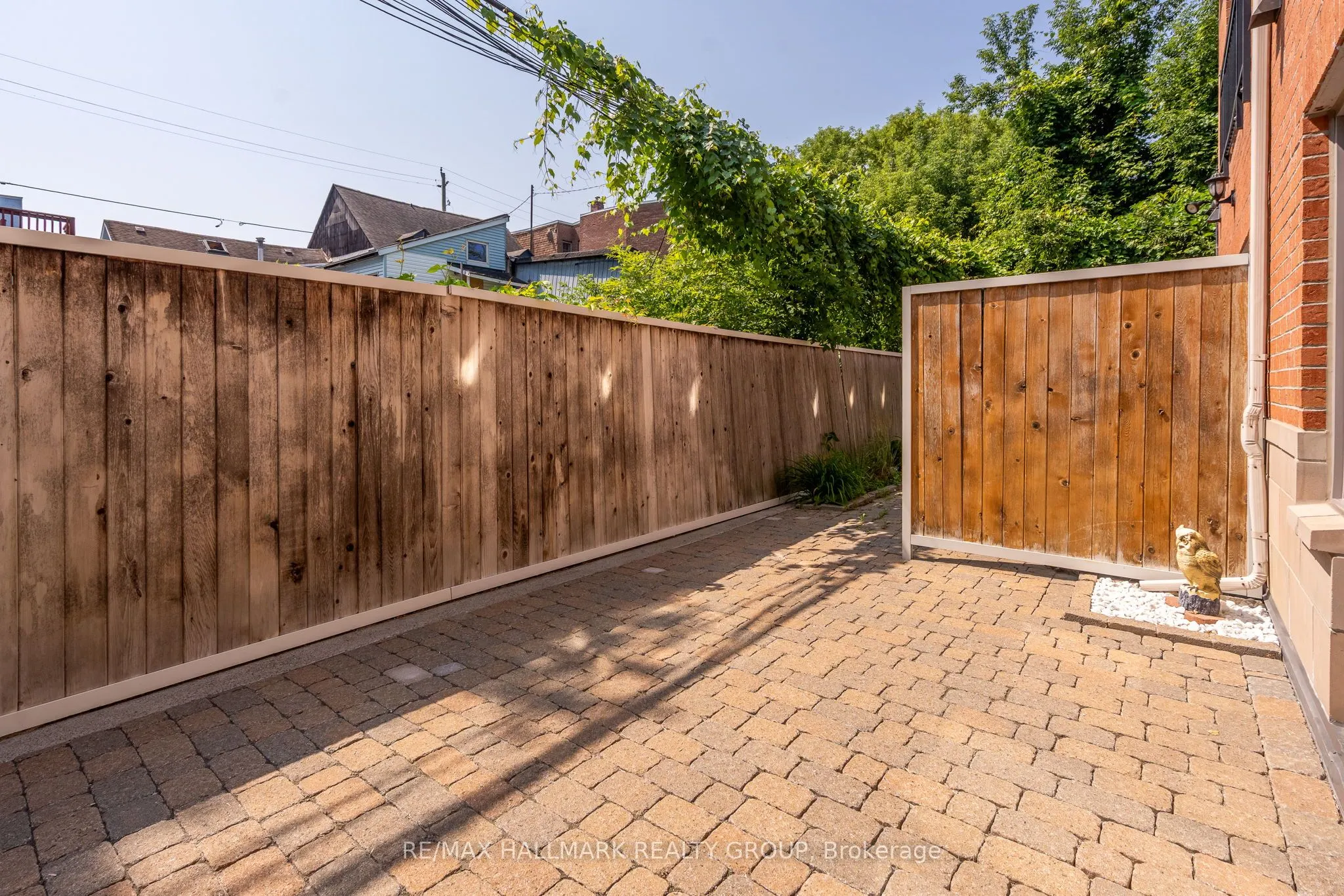 124 Guigues Avenue, #D124