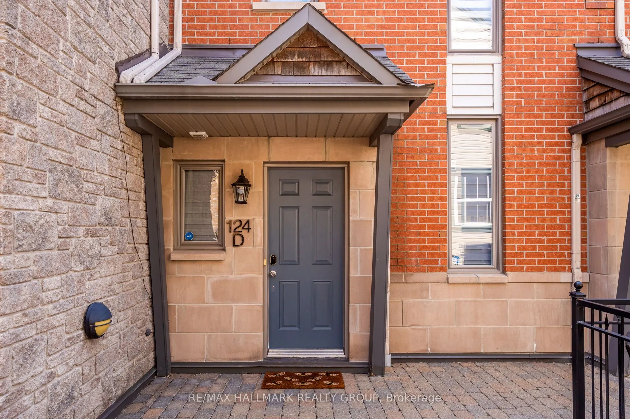 124 Guigues Avenue, #D124