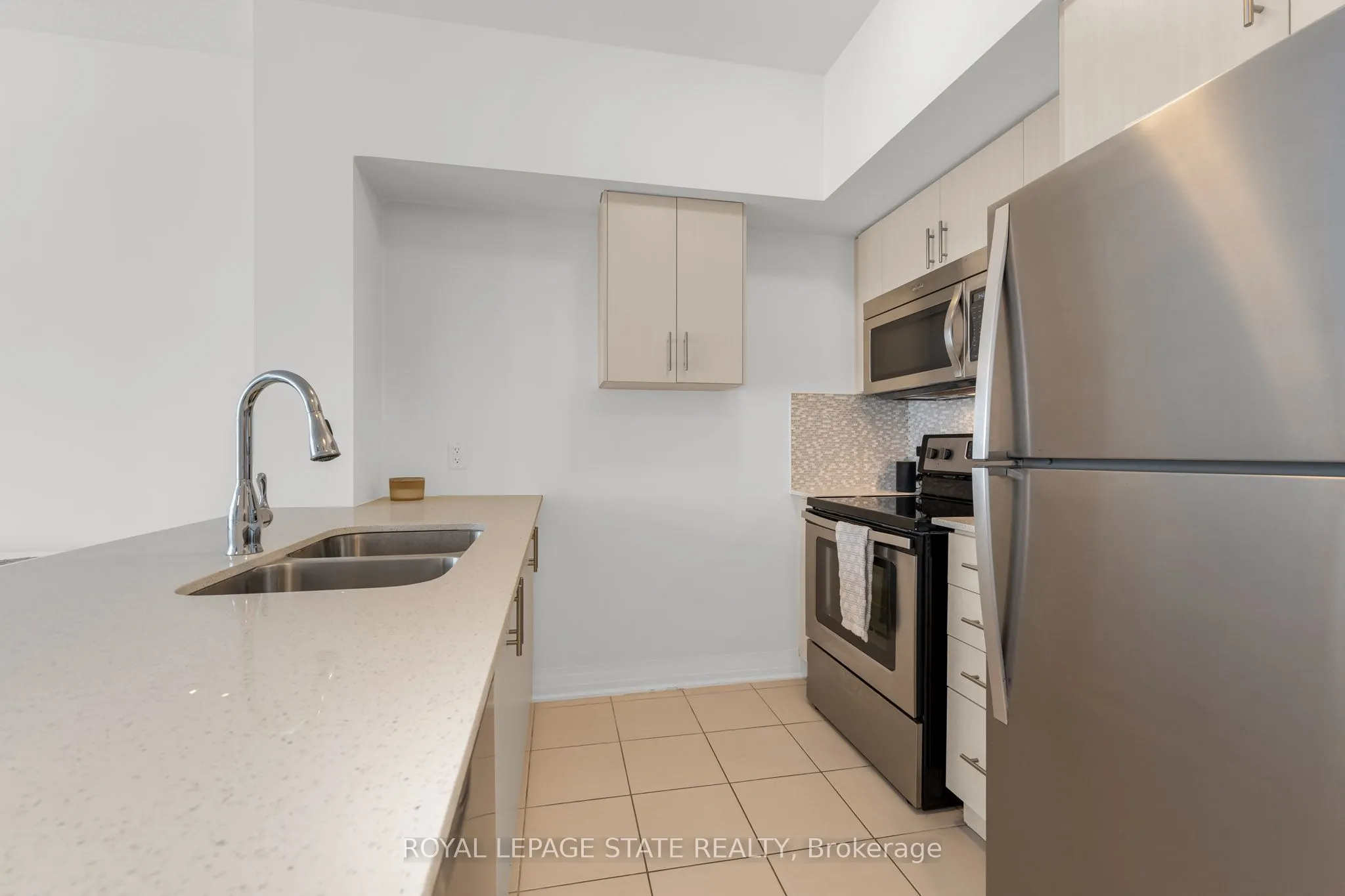 10 Concord Place, #416