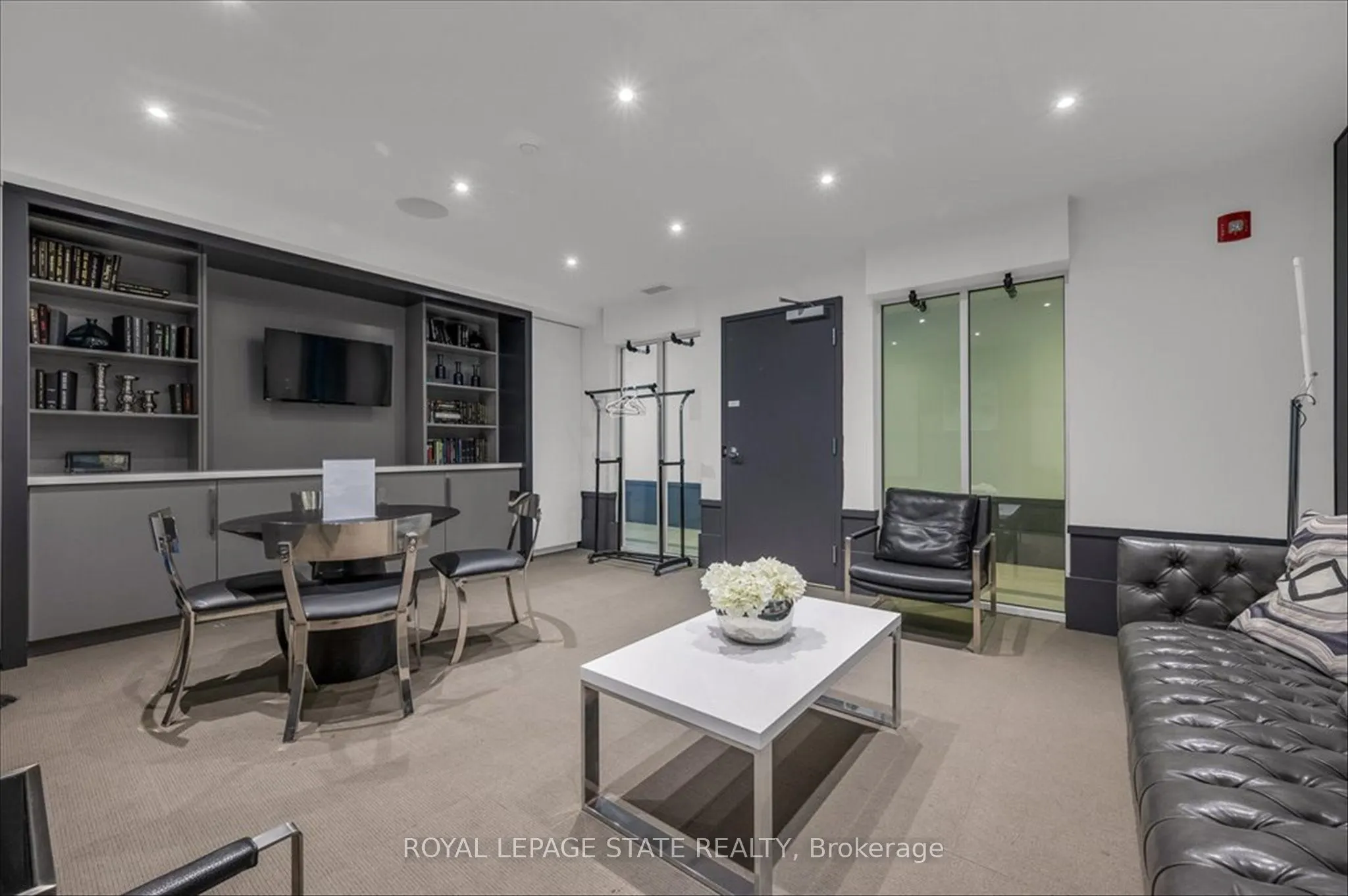 10 Concord Place, #416