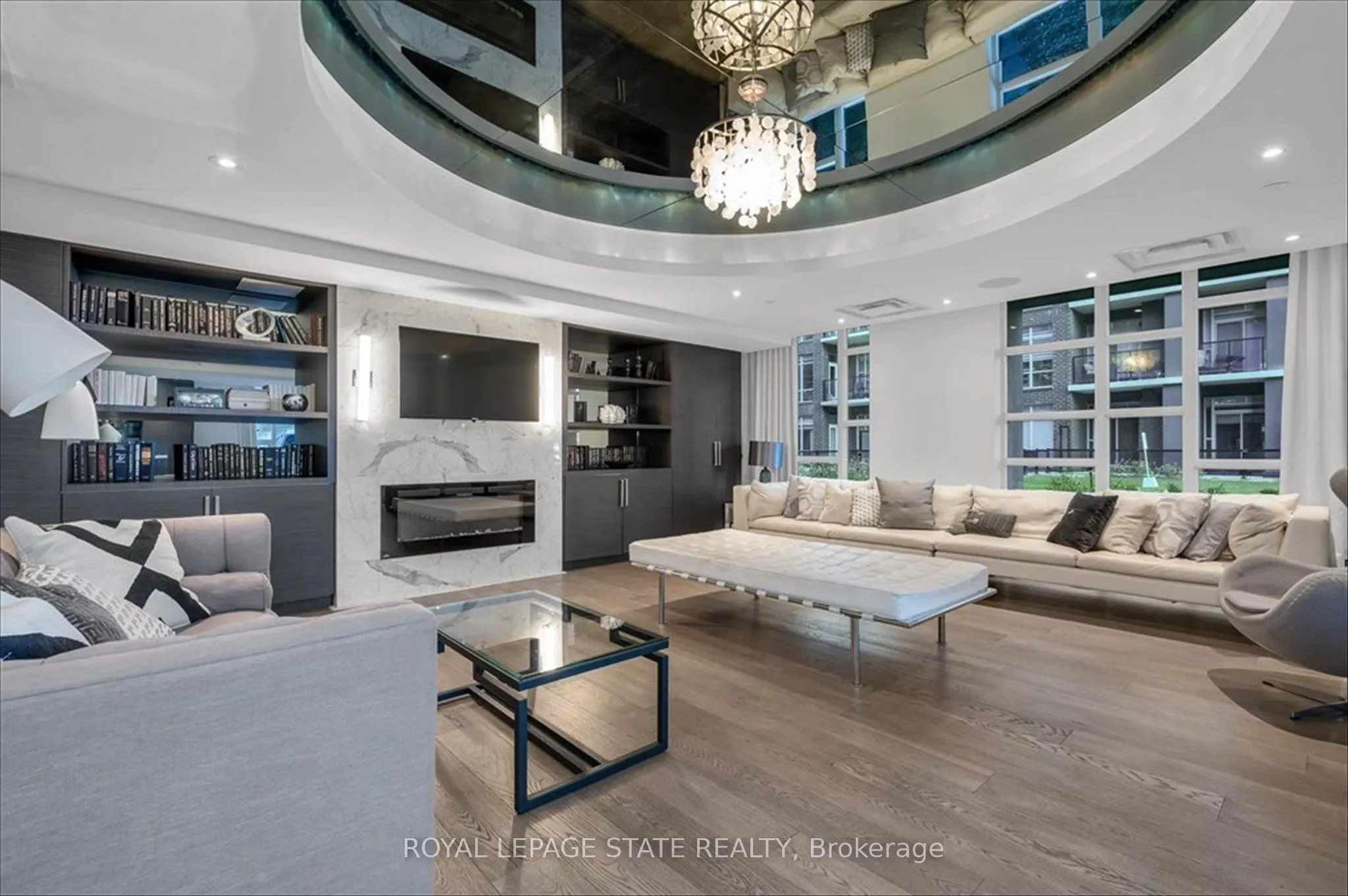 10 Concord Place, #416