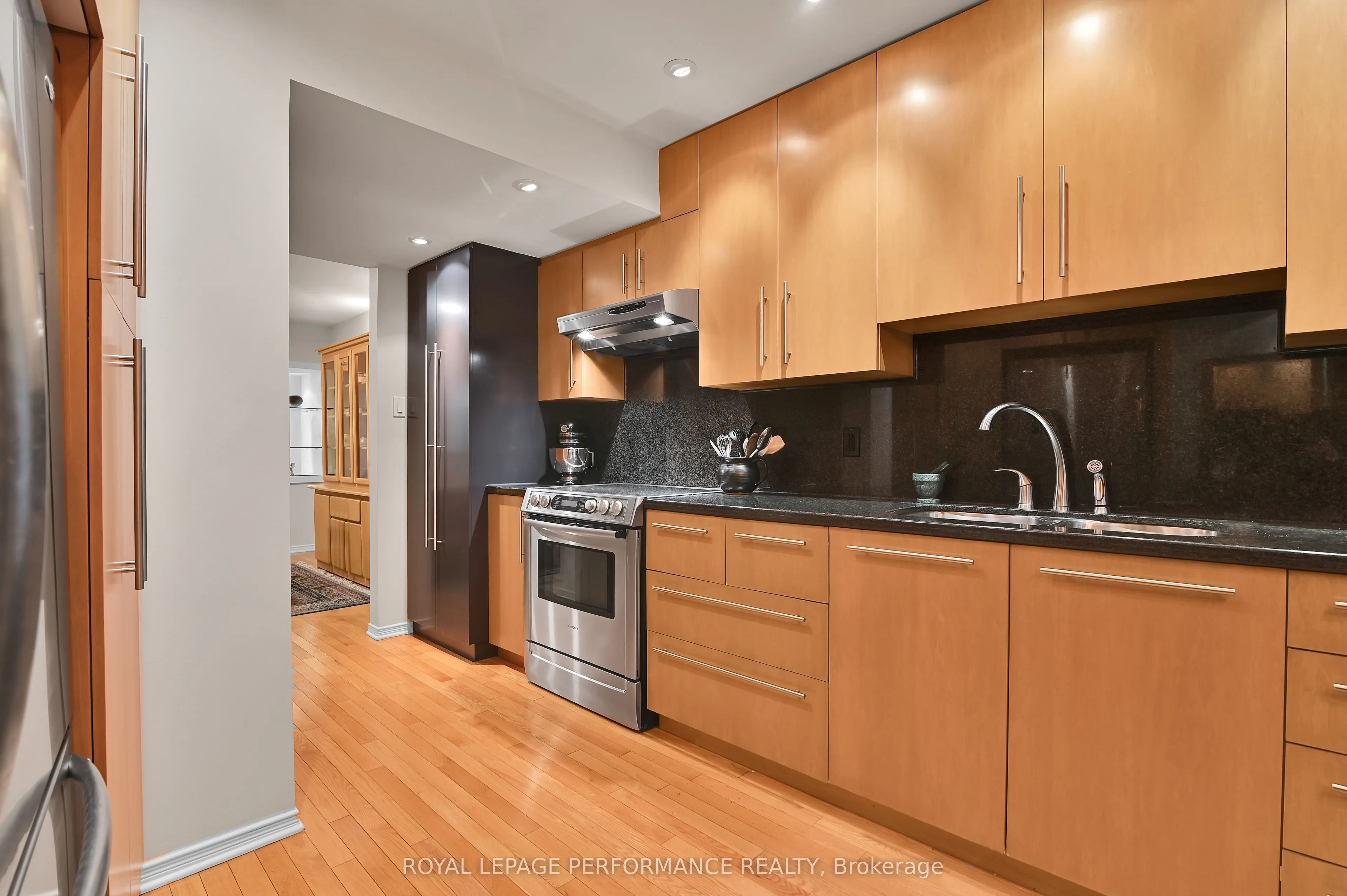 250 Fountain Place, #130E