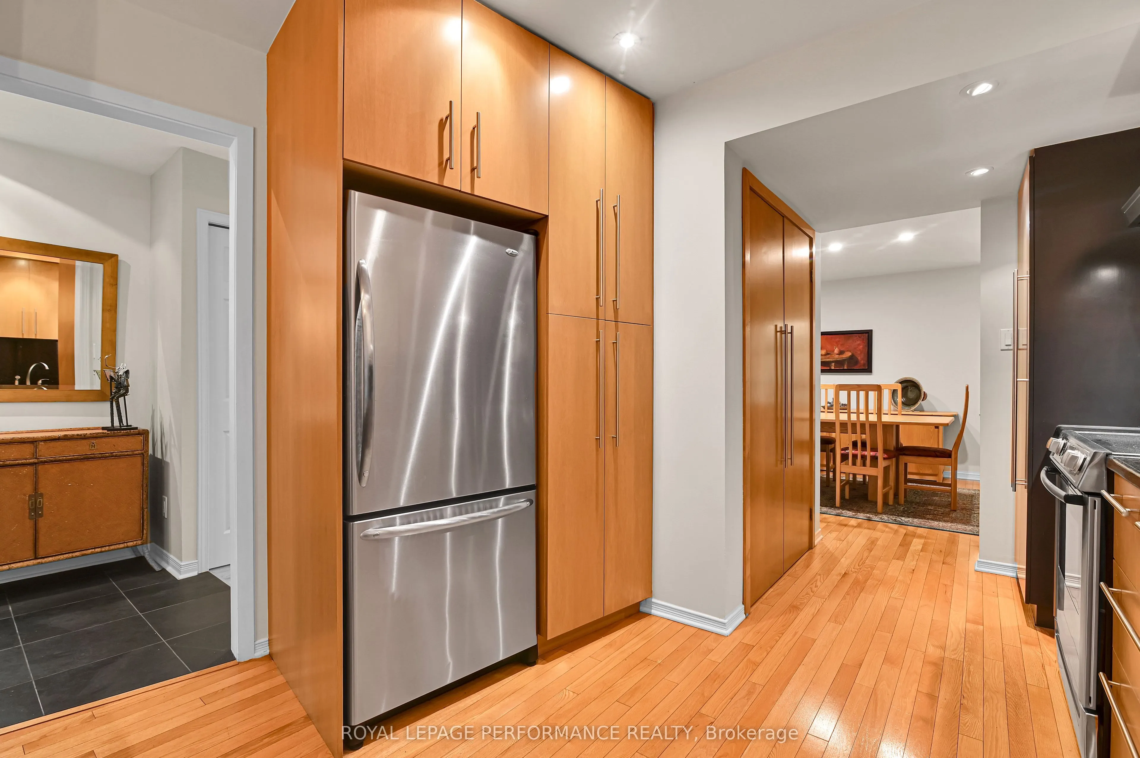 250 Fountain Place, #130E