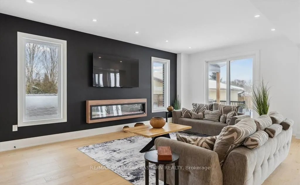 678 Otonabee Drive