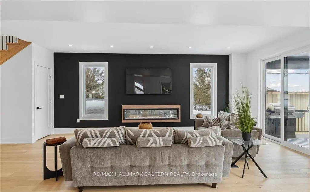 678 Otonabee Drive
