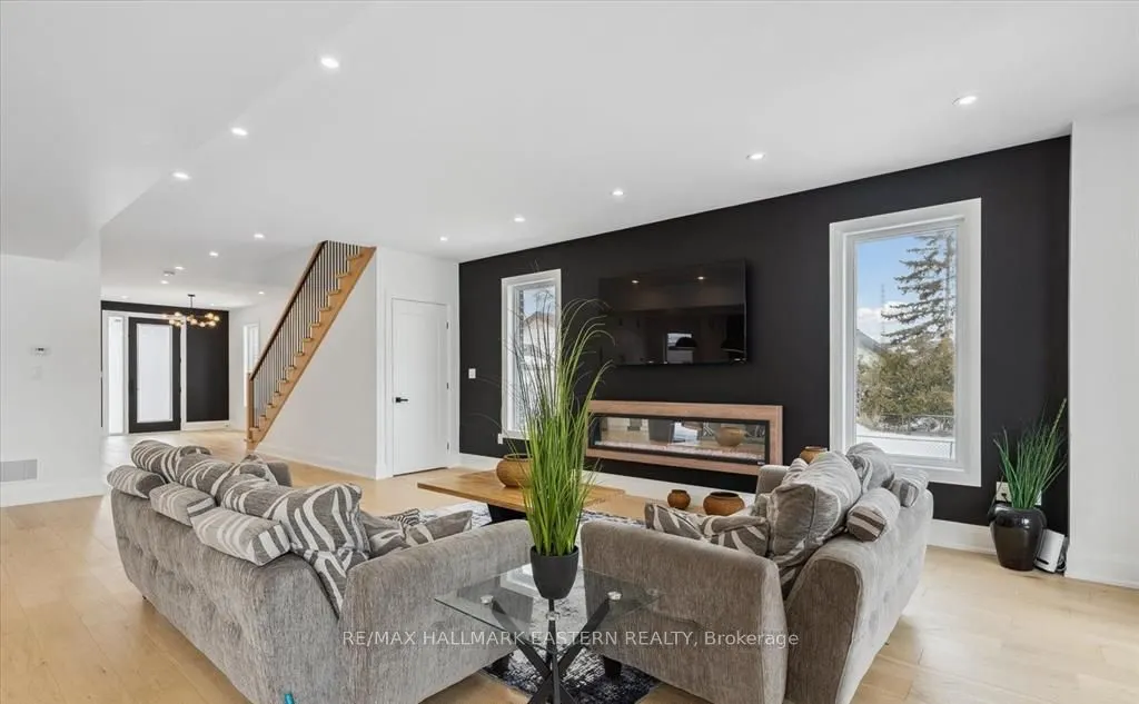 678 Otonabee Drive
