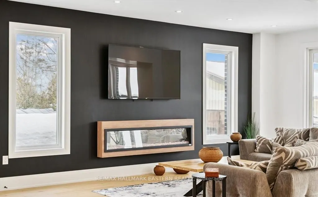 678 Otonabee Drive
