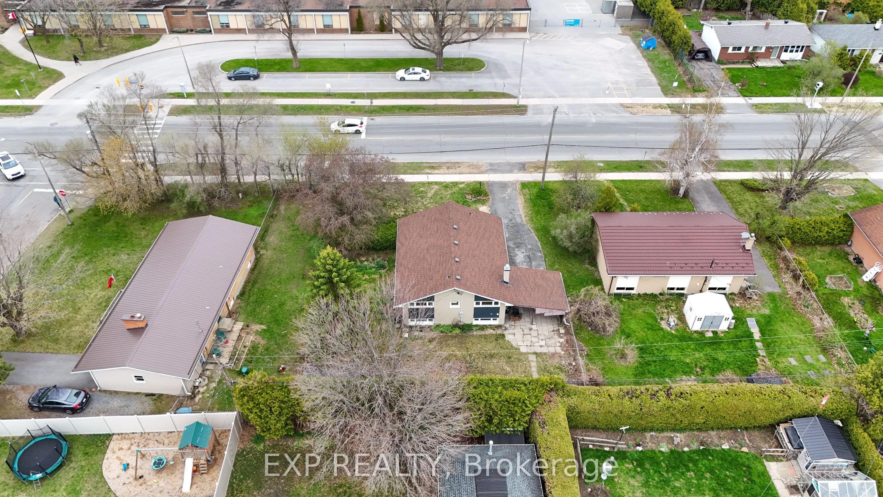 120 Knoxdale Road