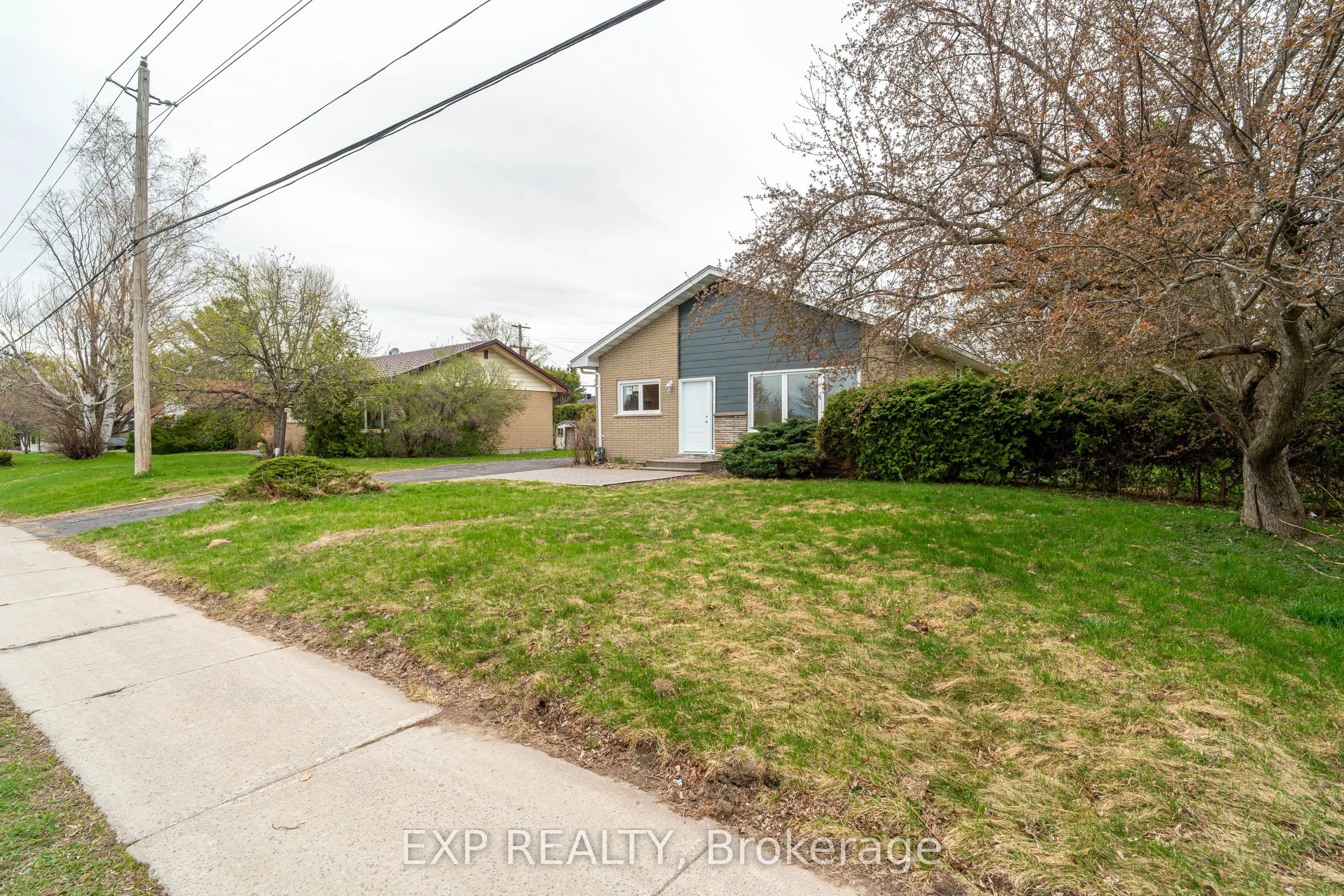 120 Knoxdale Road