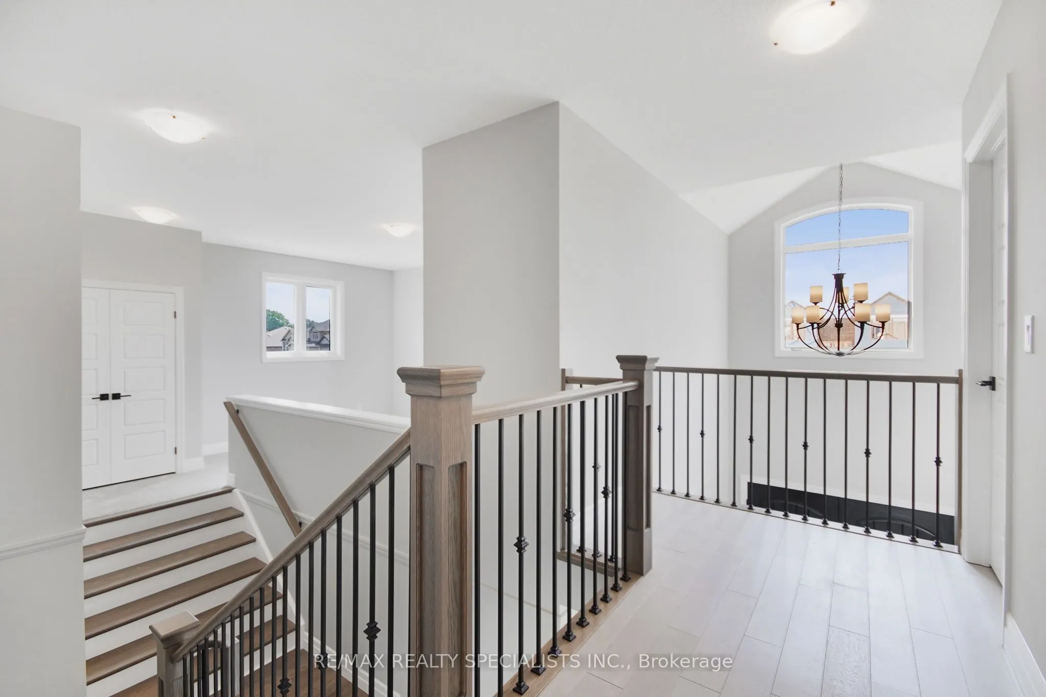 30 Sycamore Drive N