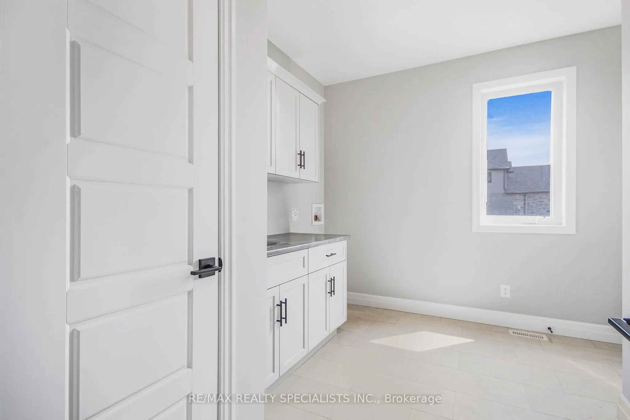 30 Sycamore Drive N