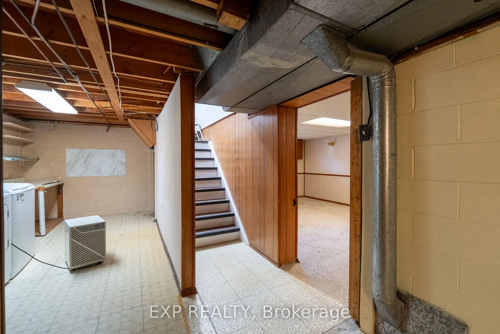 402 Kerman Avenue